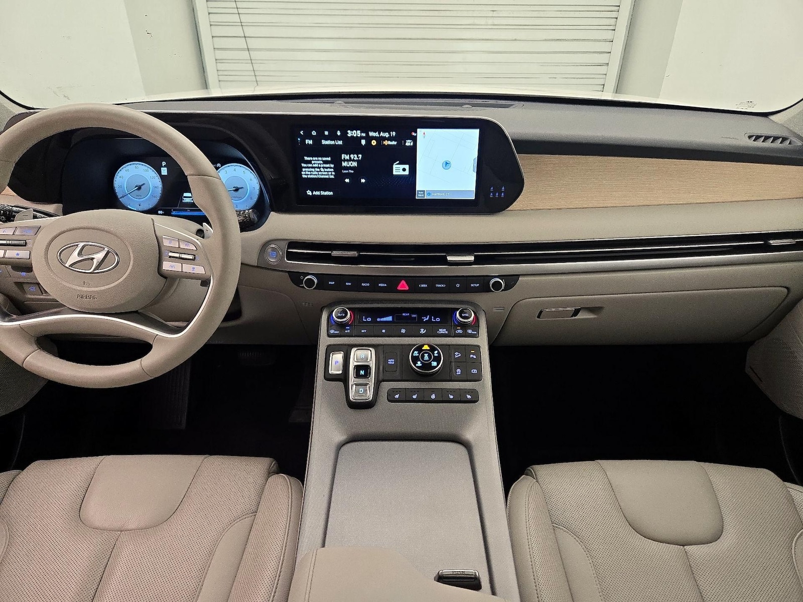 2023 Hyundai Palisade Limited - Photo 10