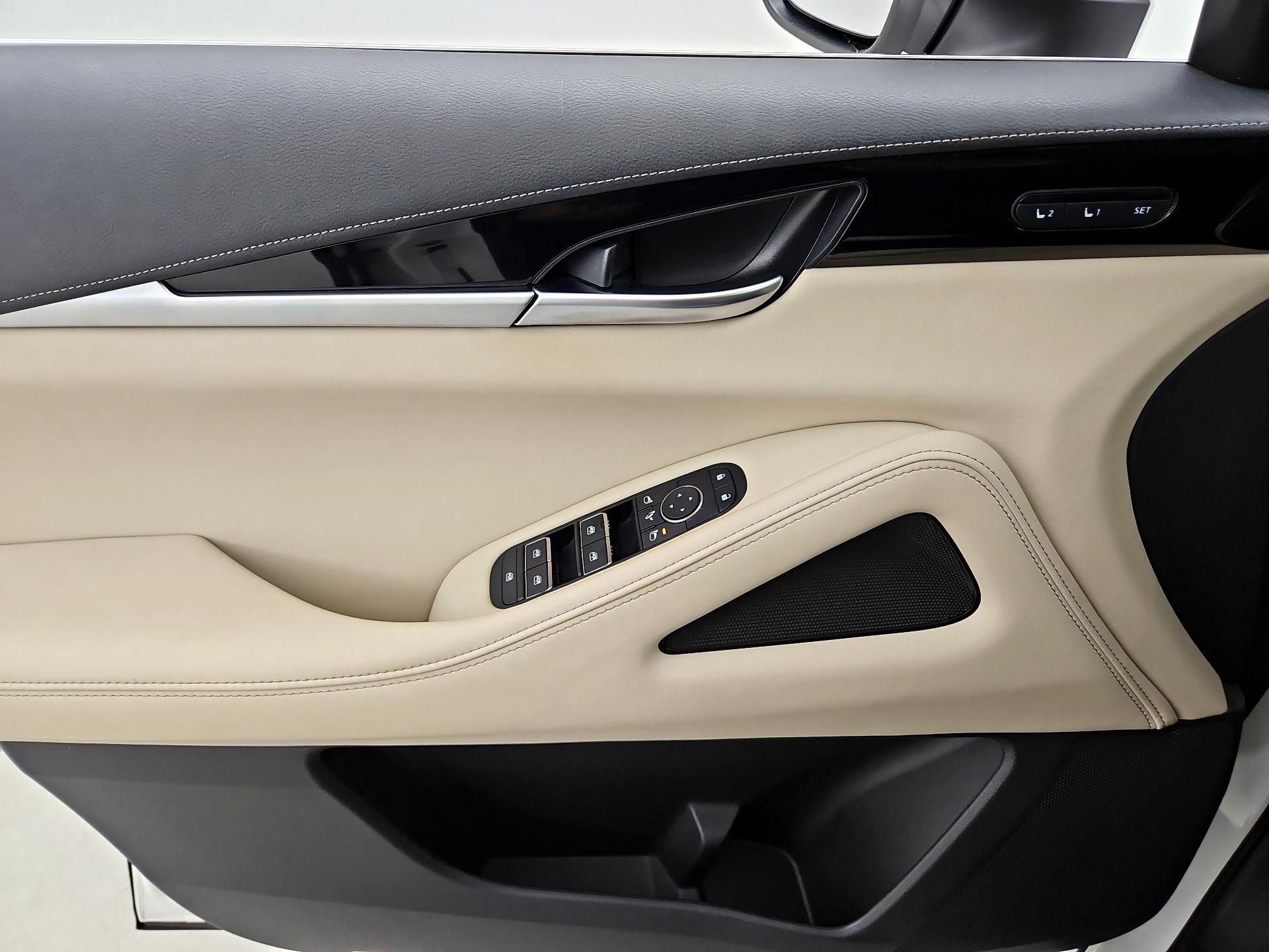Thumbnail: 2023 INFINITI QX60 - 12