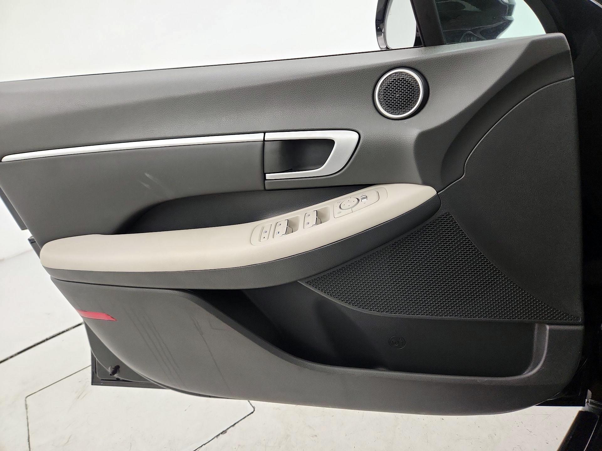 Thumbnail: 2025 Hyundai Sonata - 12