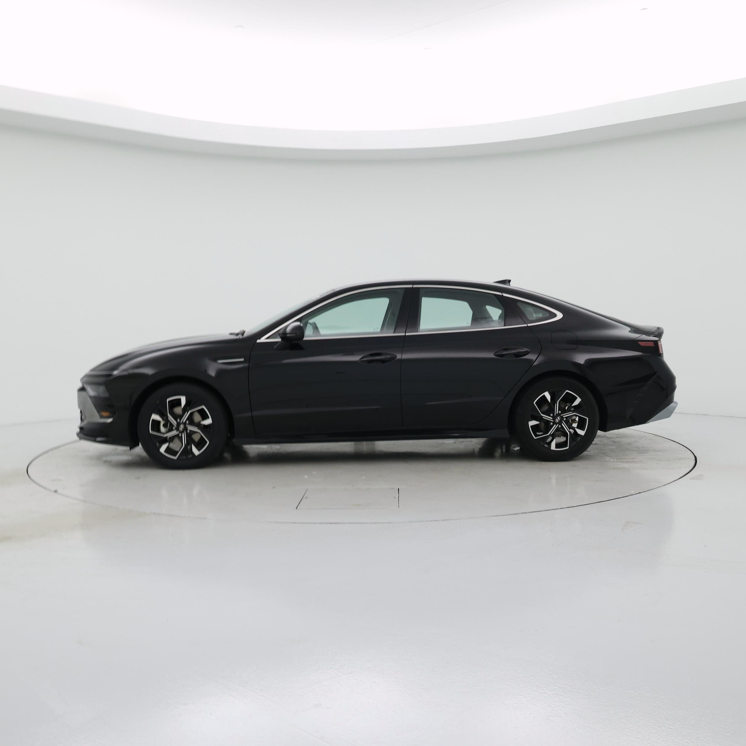 Thumbnail: 2025 Hyundai Sonata - 3