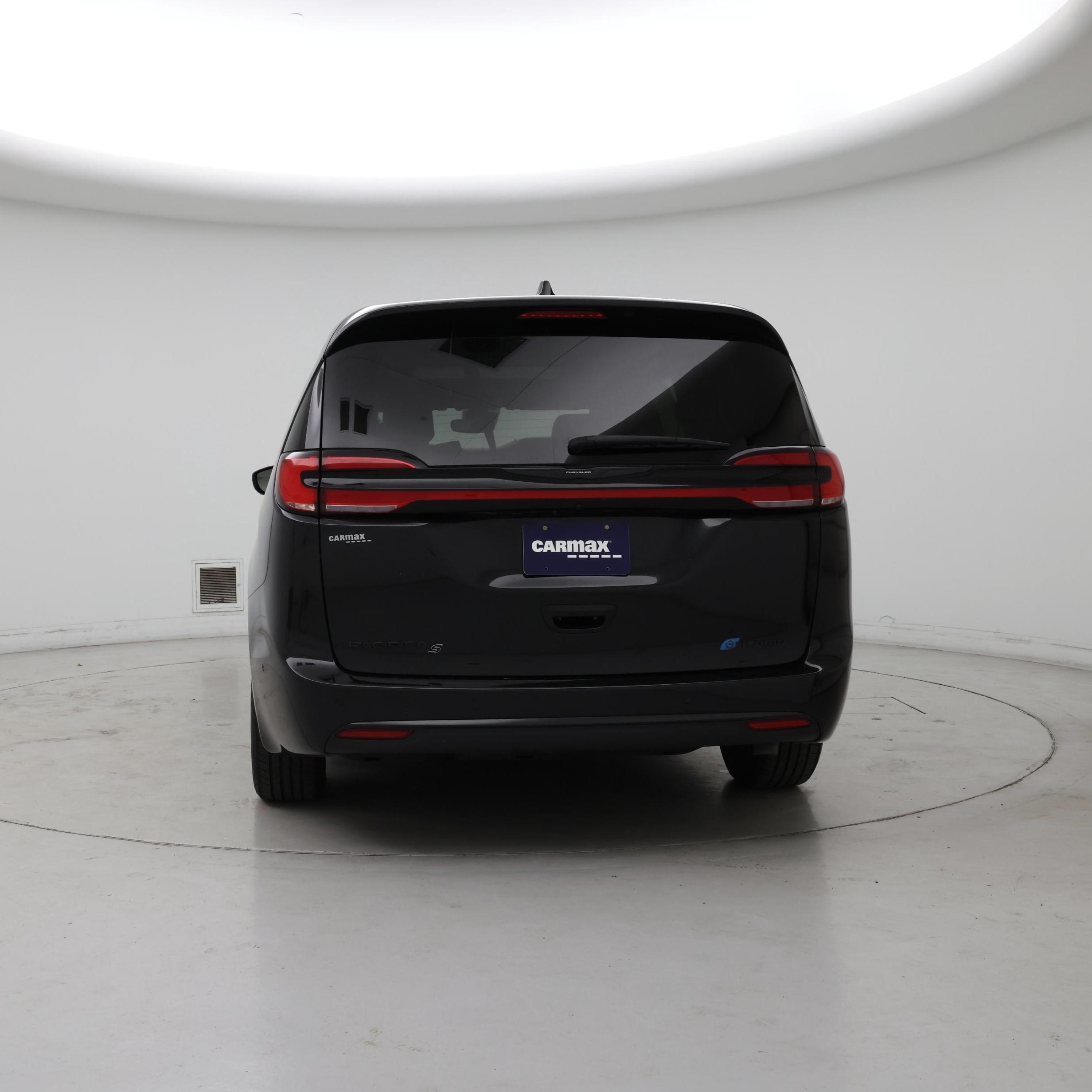 Thumbnail: 2023 Chrysler Pacifica - 6