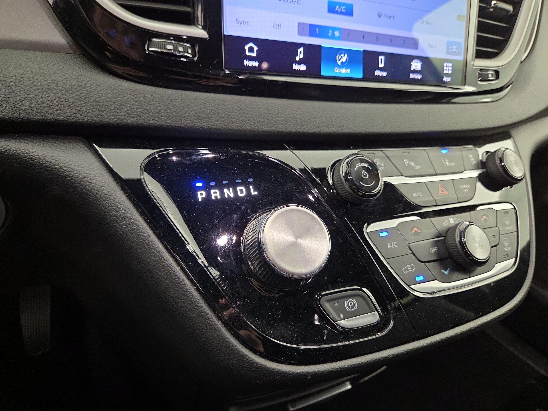 Thumbnail: 2025 Chrysler Pacifica - 17