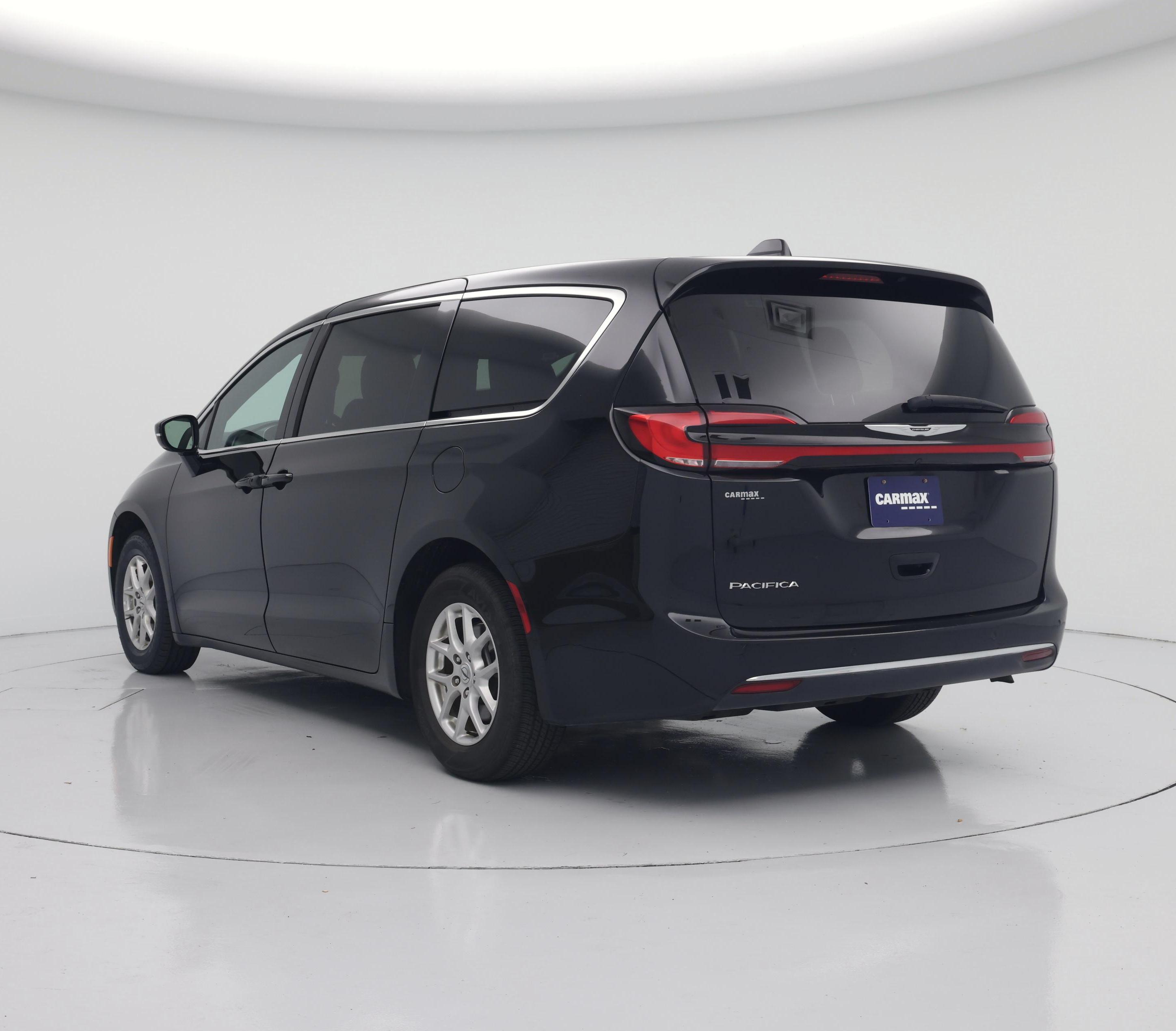 Thumbnail: 2025 Chrysler Pacifica - 2