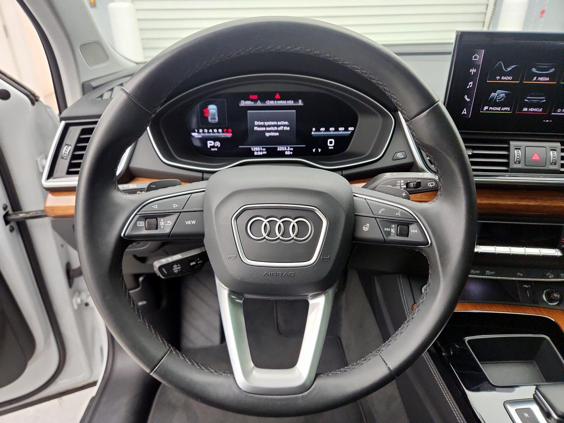 Thumbnail: 2023 Audi Q5 - 10