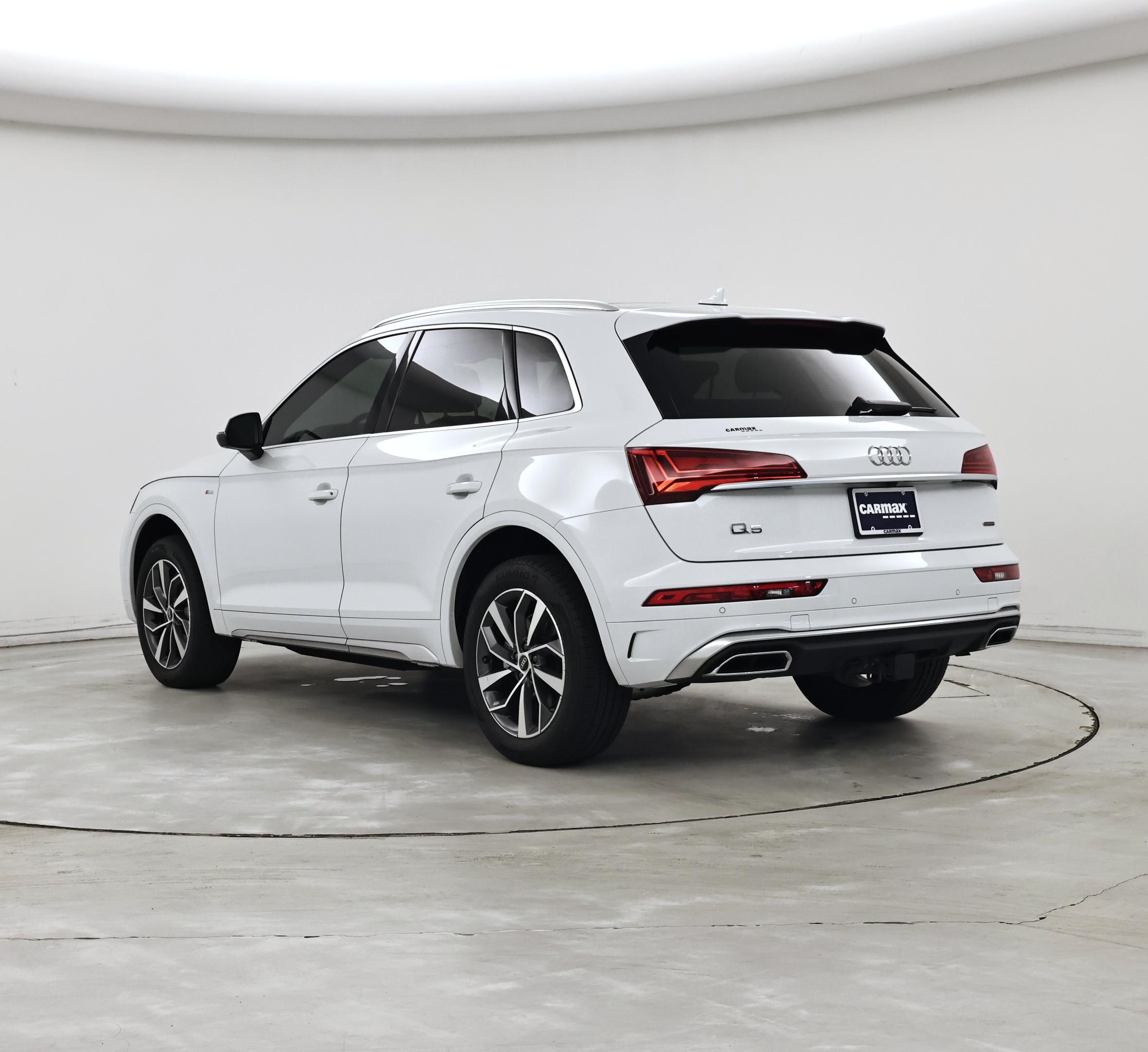 Thumbnail: 2023 Audi Q5 - 2