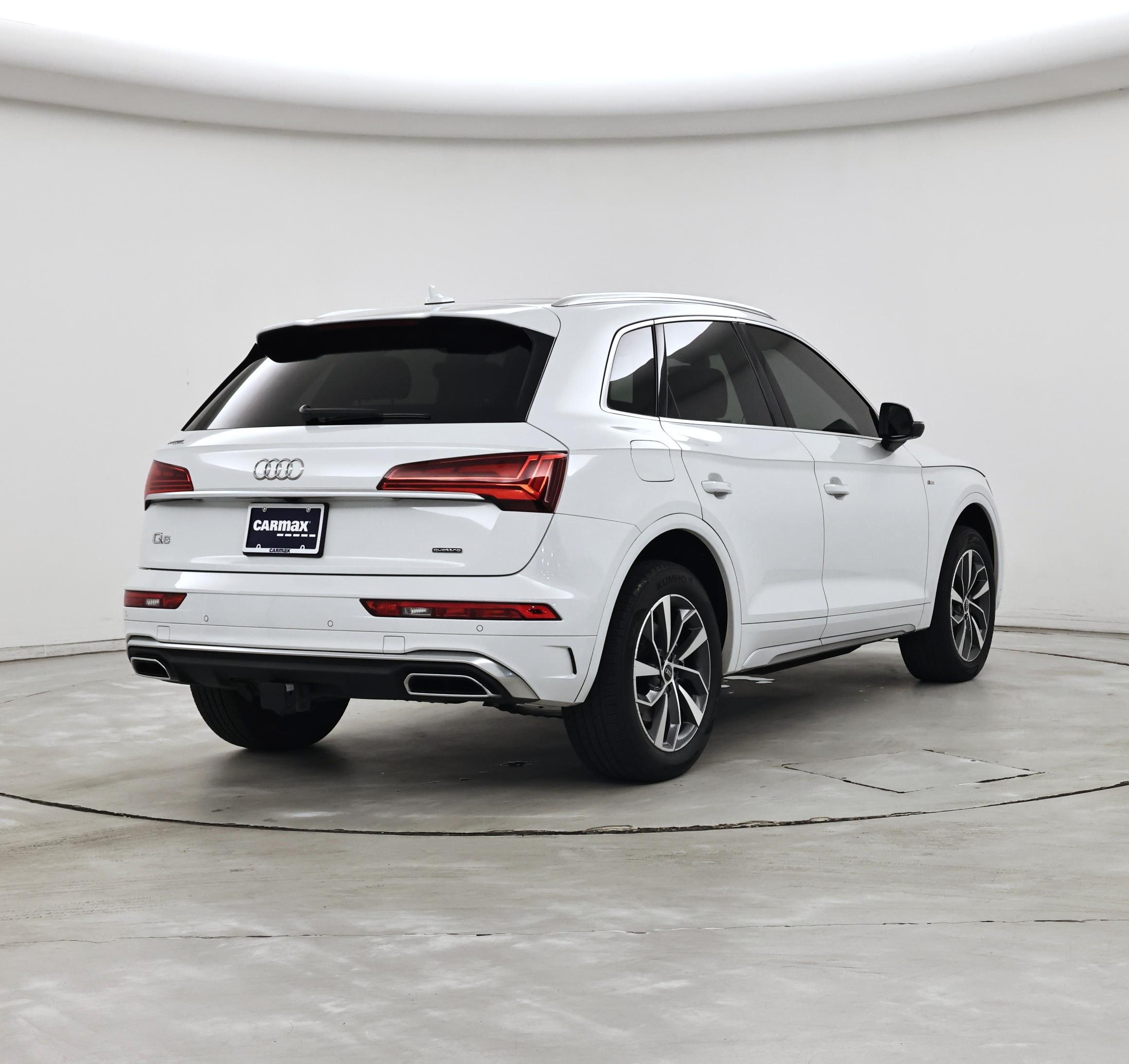 Thumbnail: 2023 Audi Q5 - 8