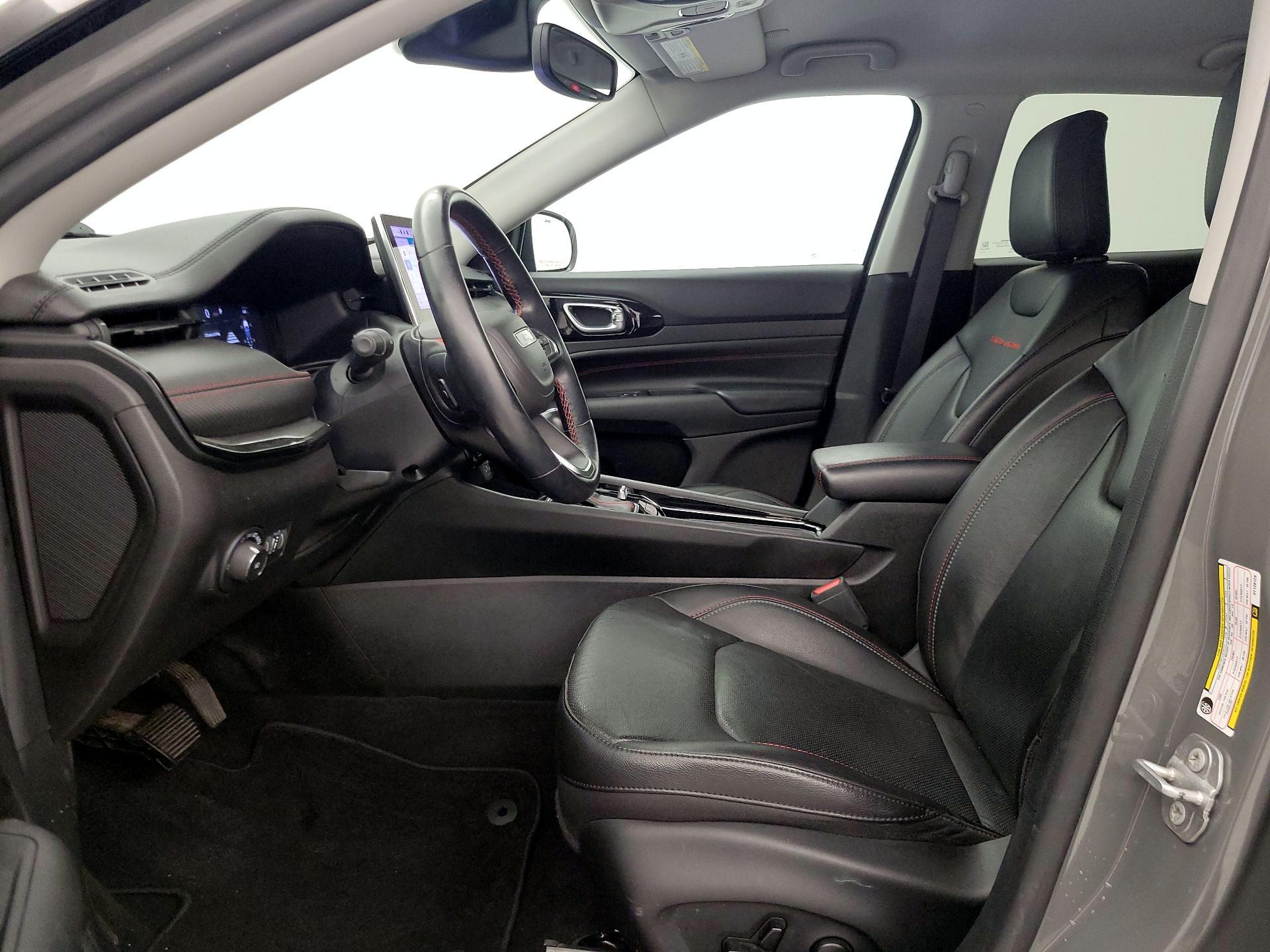Thumbnail: 2022 Jeep Compass - 11