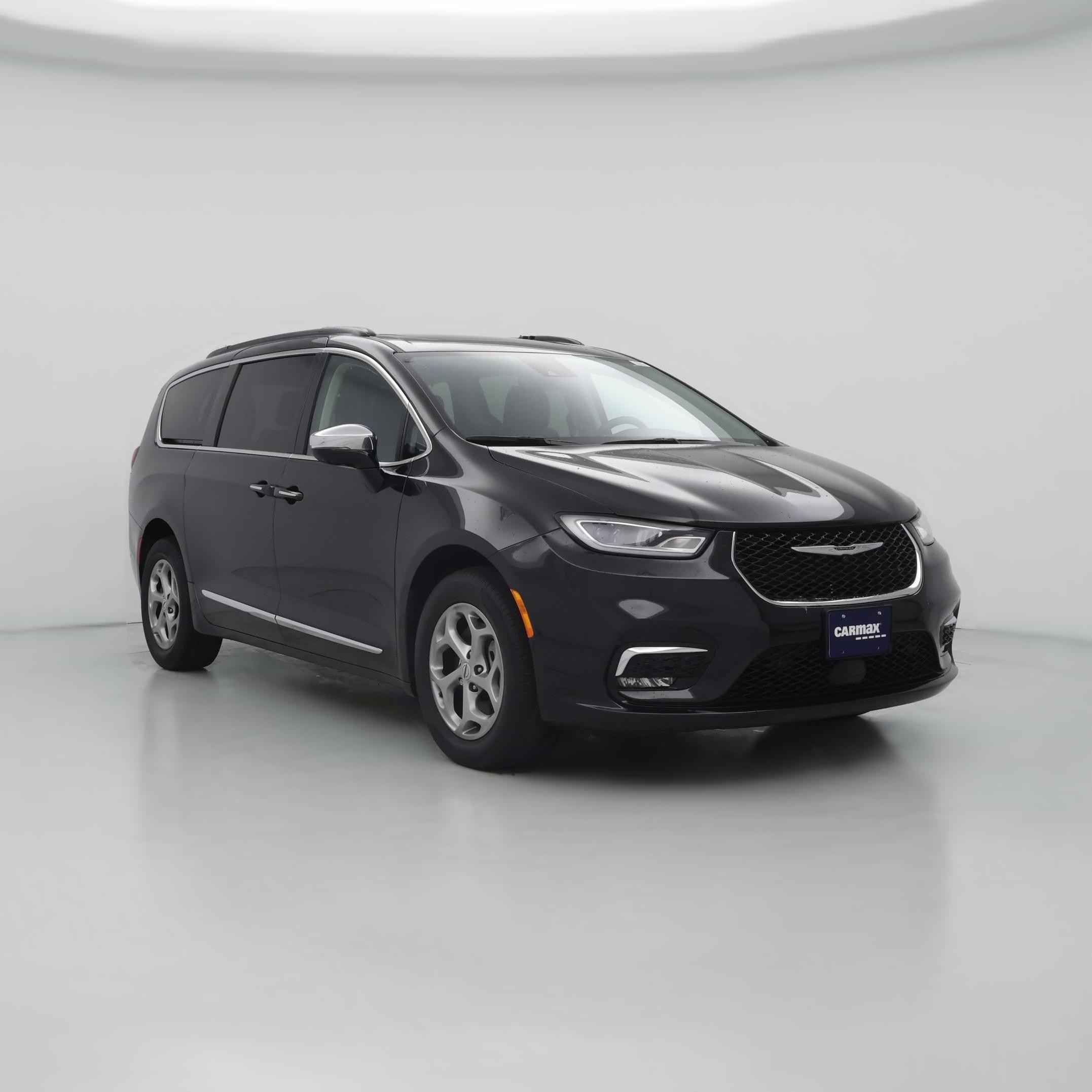Thumbnail: 2023 Chrysler Pacifica - 1