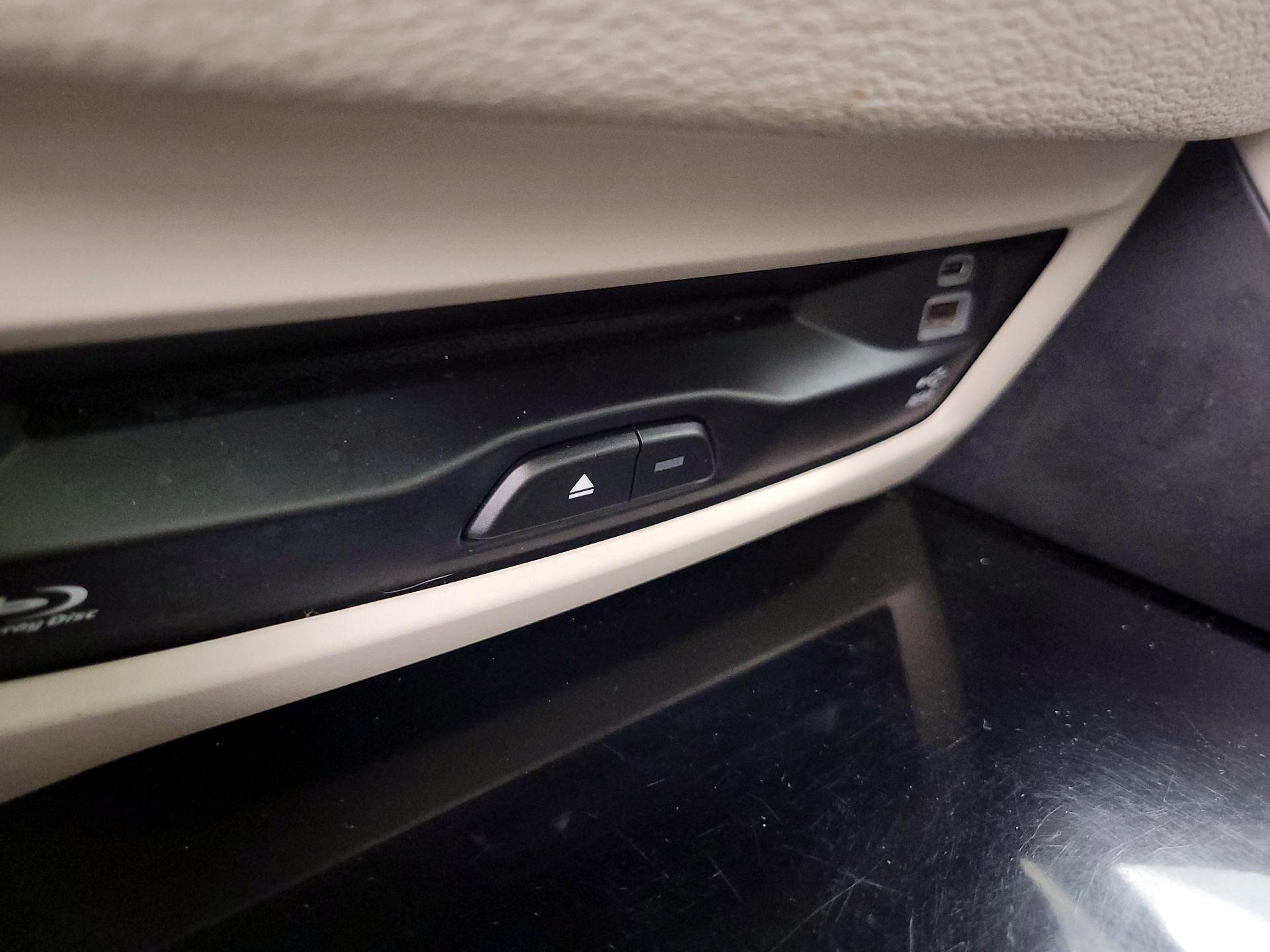 Thumbnail: 2023 Chrysler Pacifica - 19