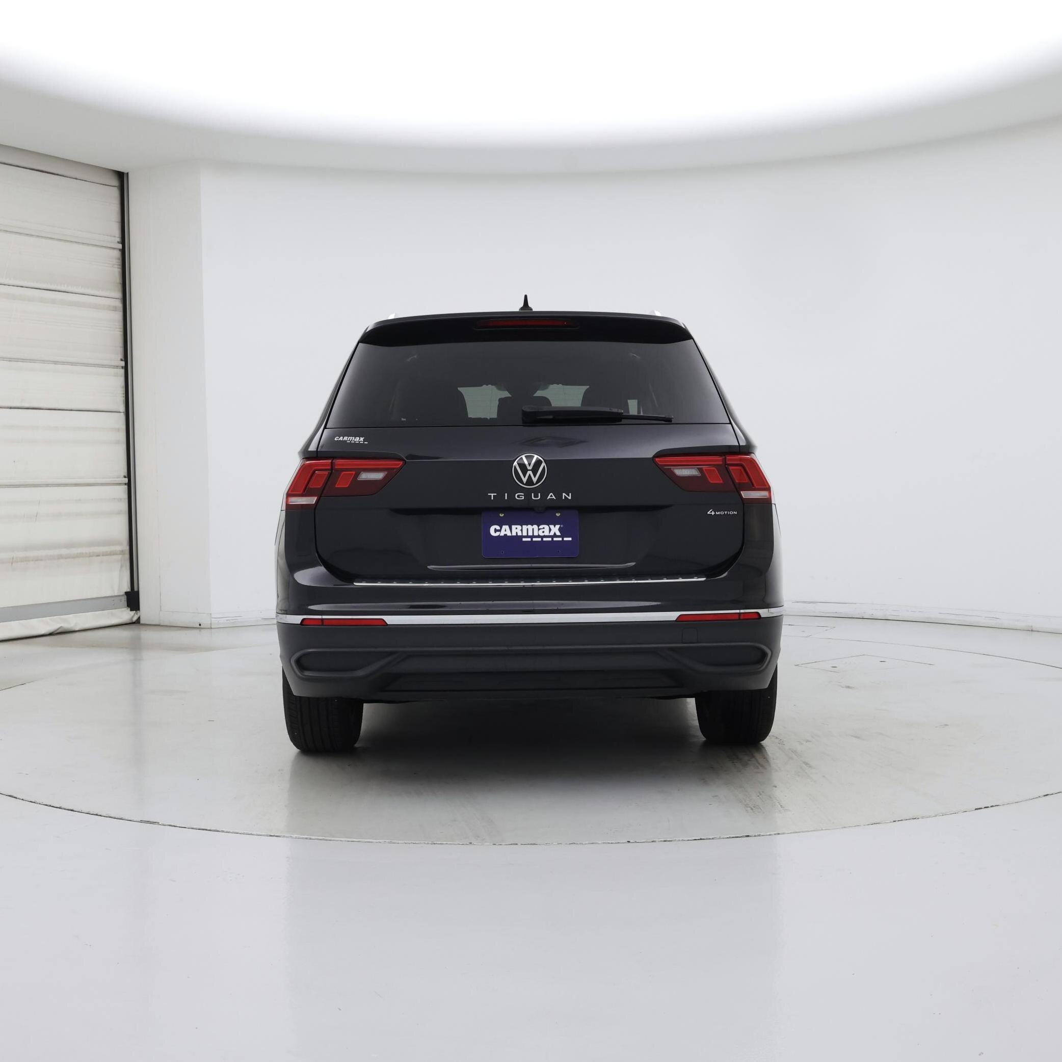 Thumbnail: 2022 Volkswagen Tiguan - 6