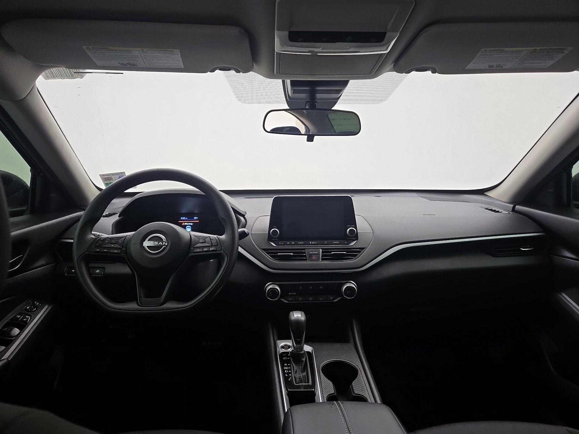 Thumbnail: 2025 Nissan Altima - 9