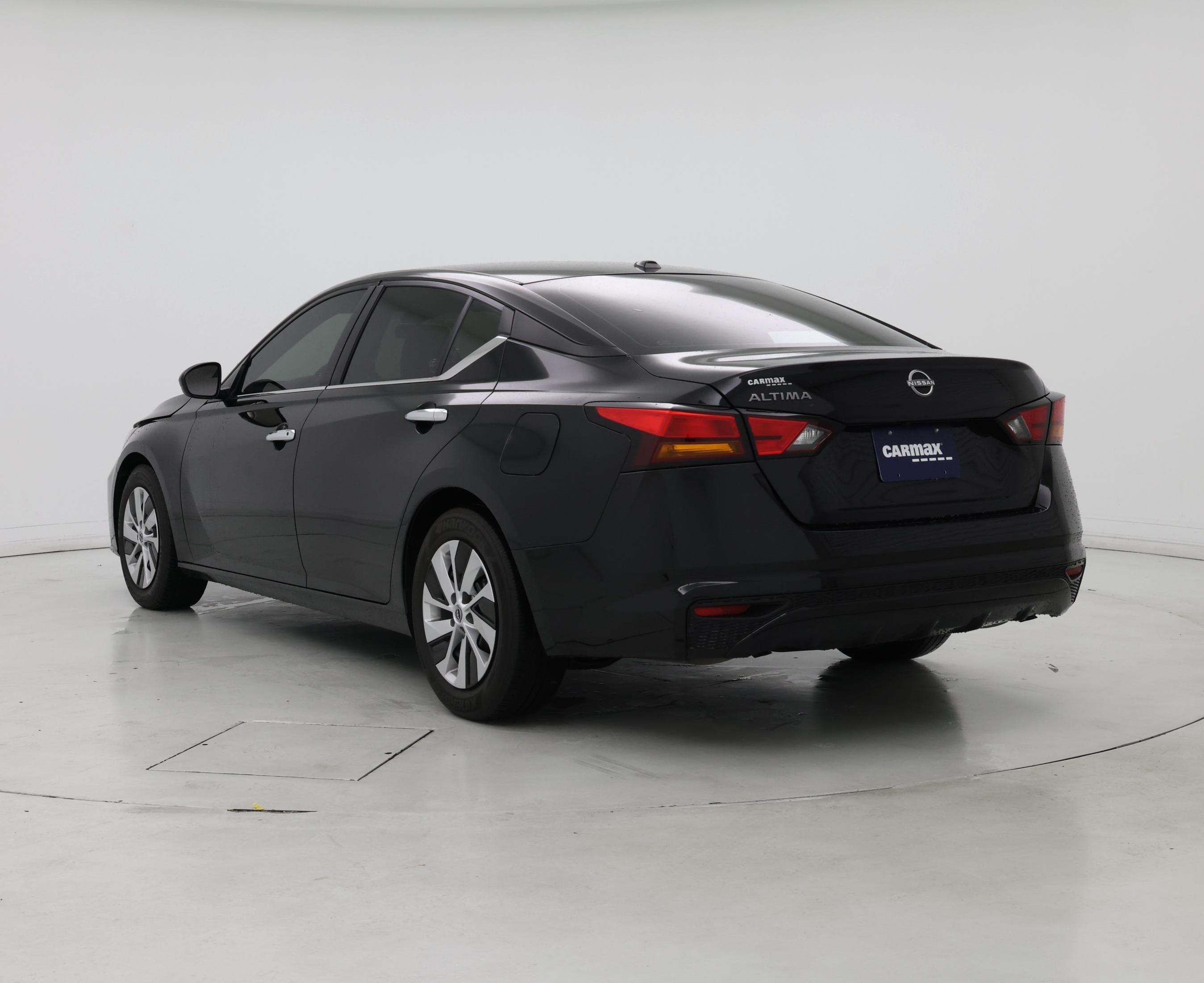Thumbnail: 2025 Nissan Altima - 2