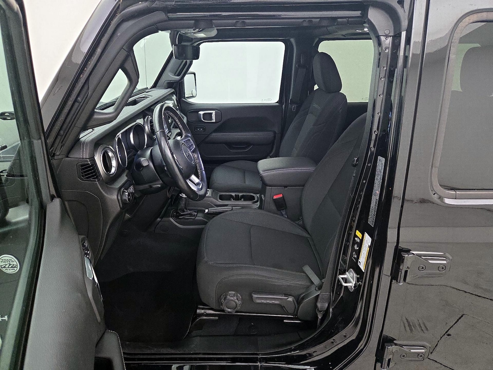 2022 Jeep Wrangler Unlimited Sahara - Photo 12