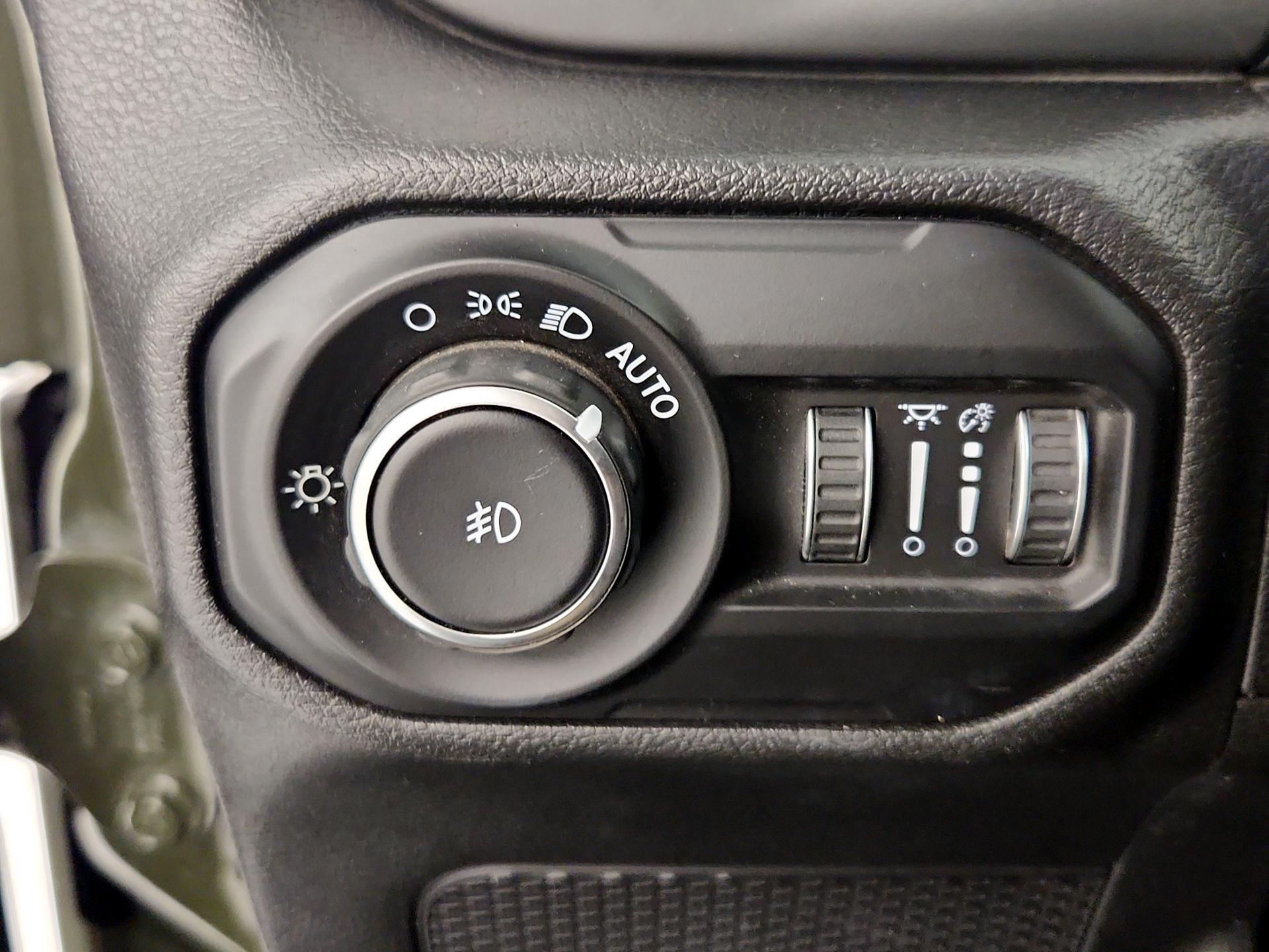 Thumbnail: 2022 Jeep Wrangler - 13