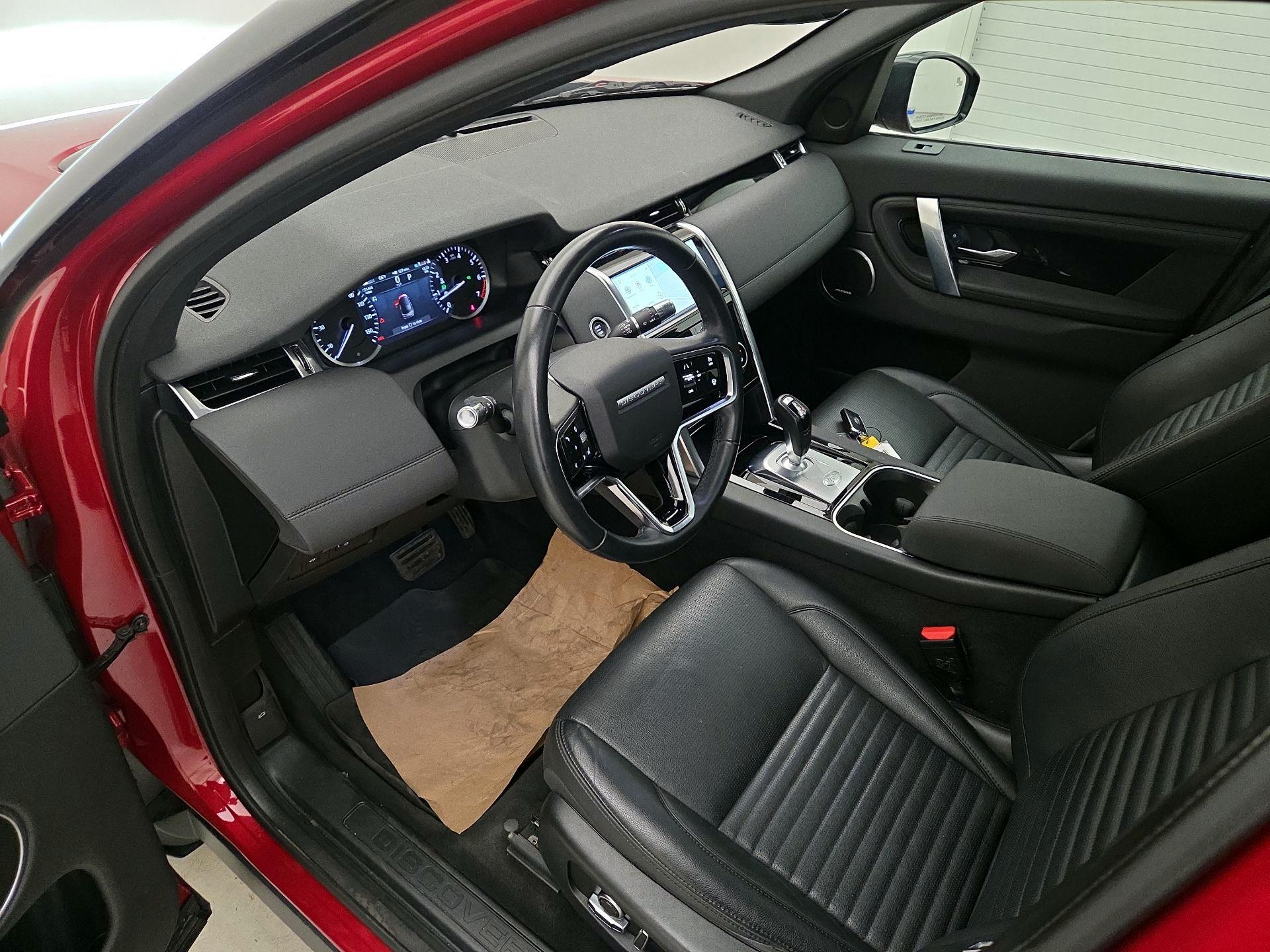 Thumbnail: 2021 Land Rover Discovery Sport - 11