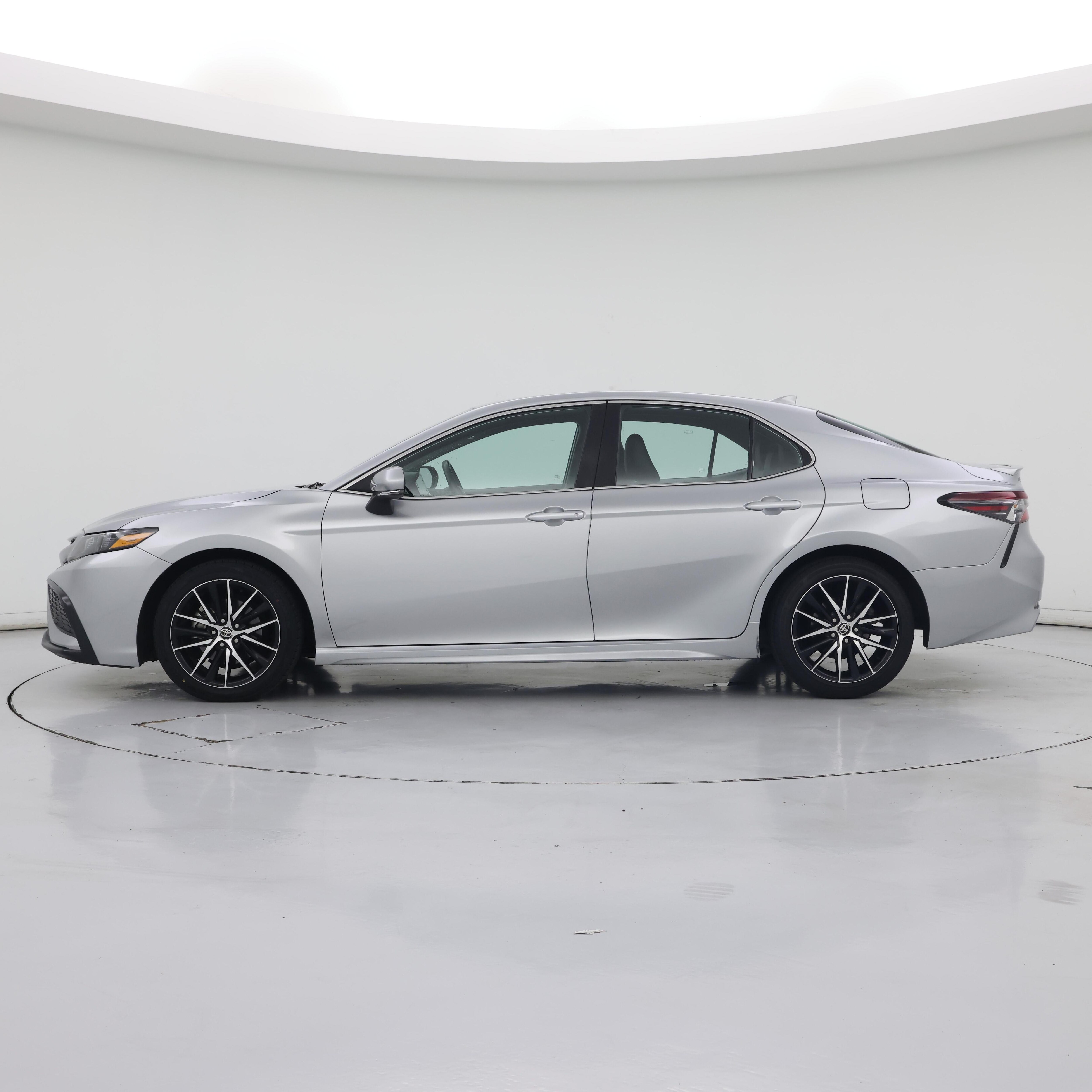Thumbnail: 2023 Toyota Camry - 3