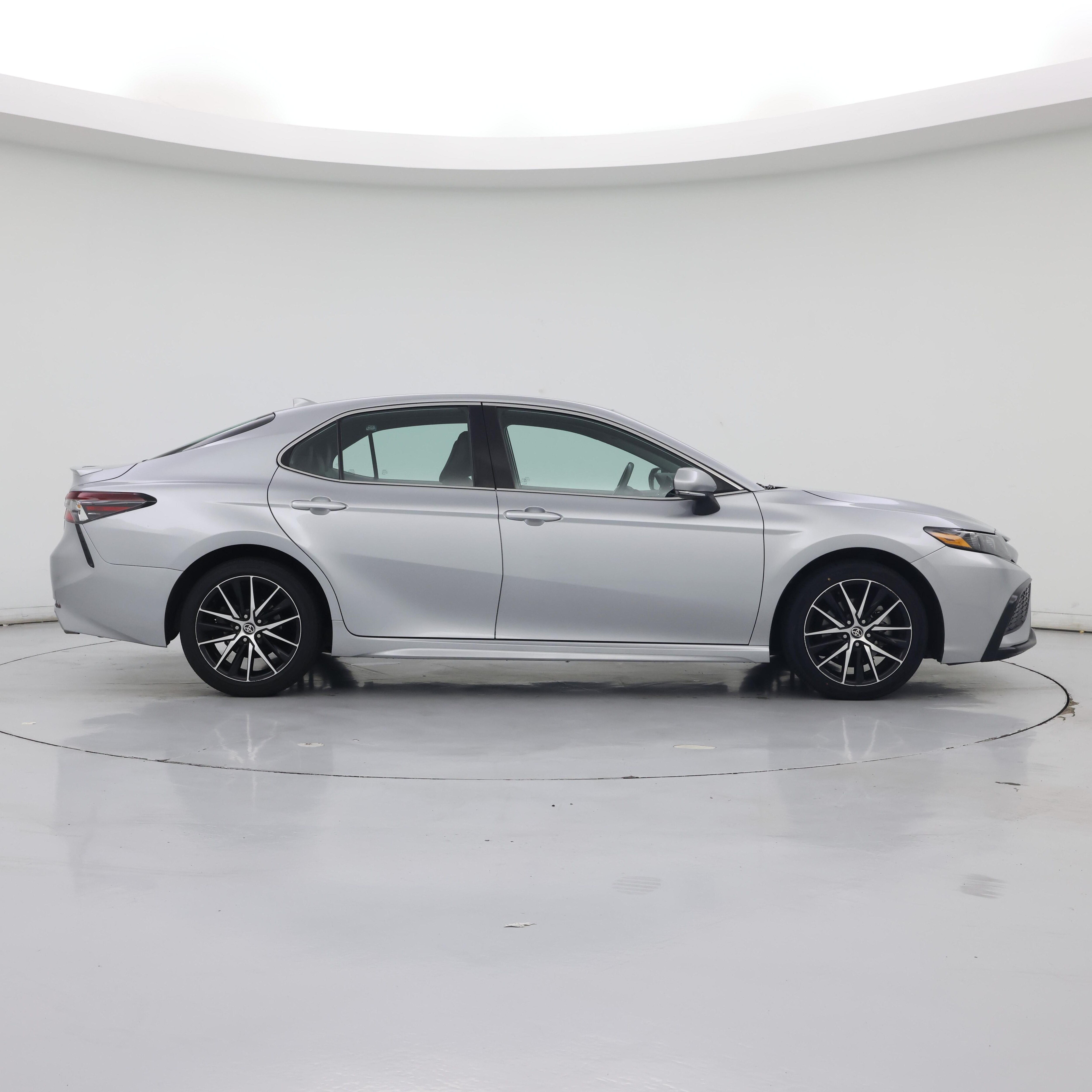 Thumbnail: 2023 Toyota Camry - 7