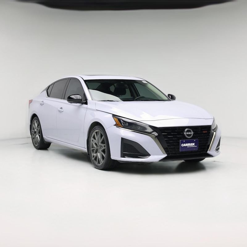 2023 Nissan Altima SR