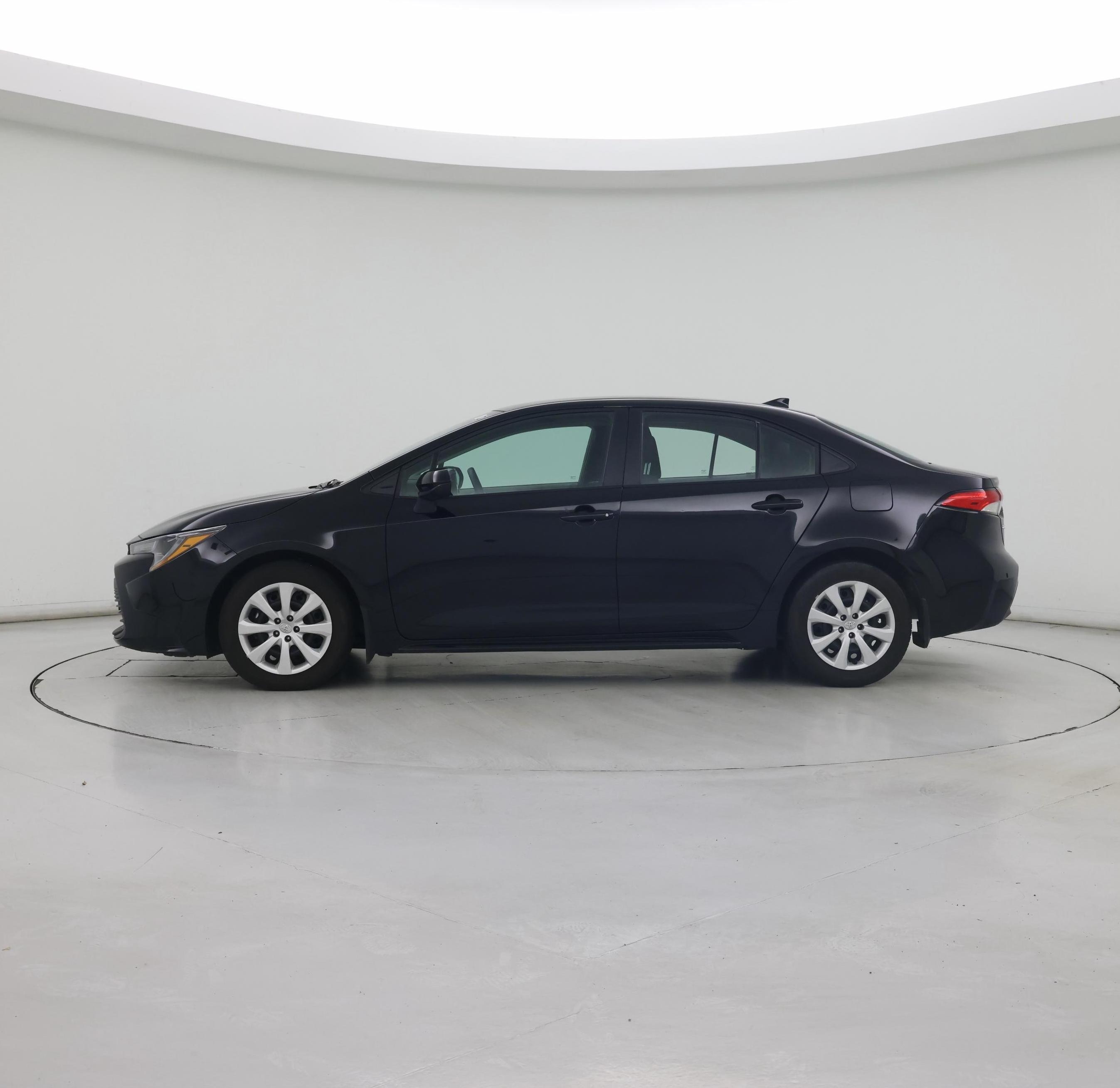 Thumbnail: 2025 Toyota Corolla - 3