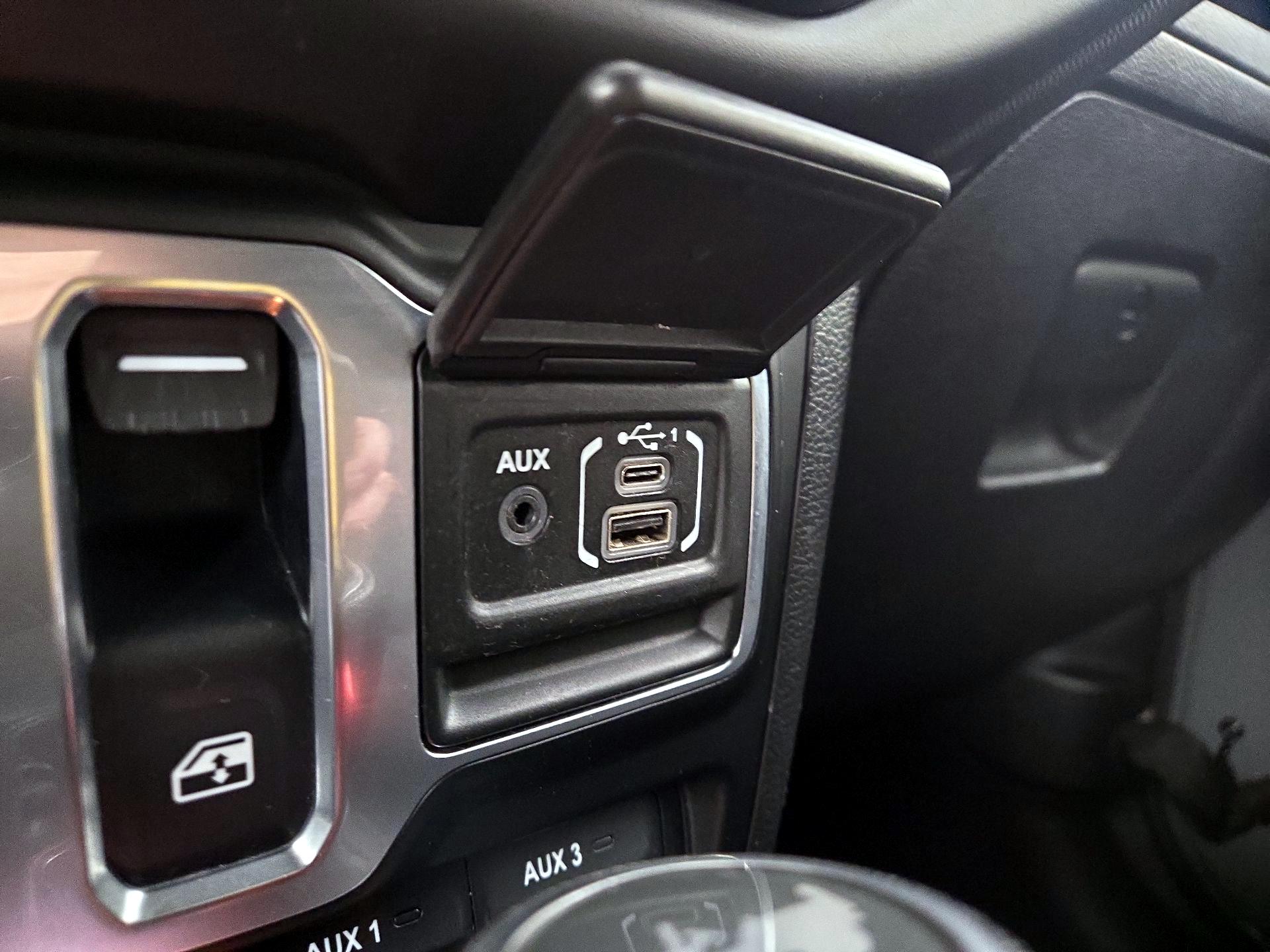 Thumbnail: 2021 Jeep Wrangler - 18