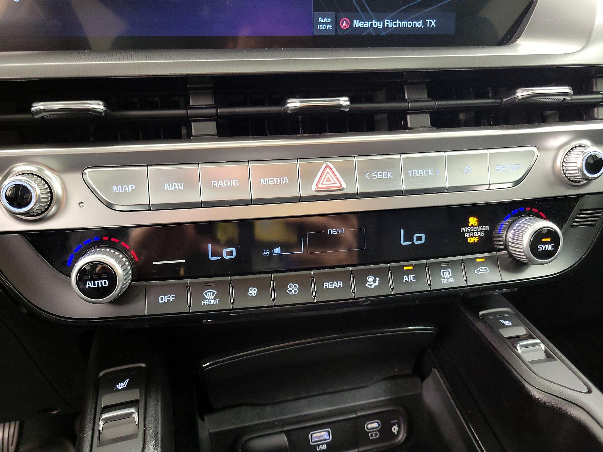 Thumbnail: 2025 Kia Telluride - 17