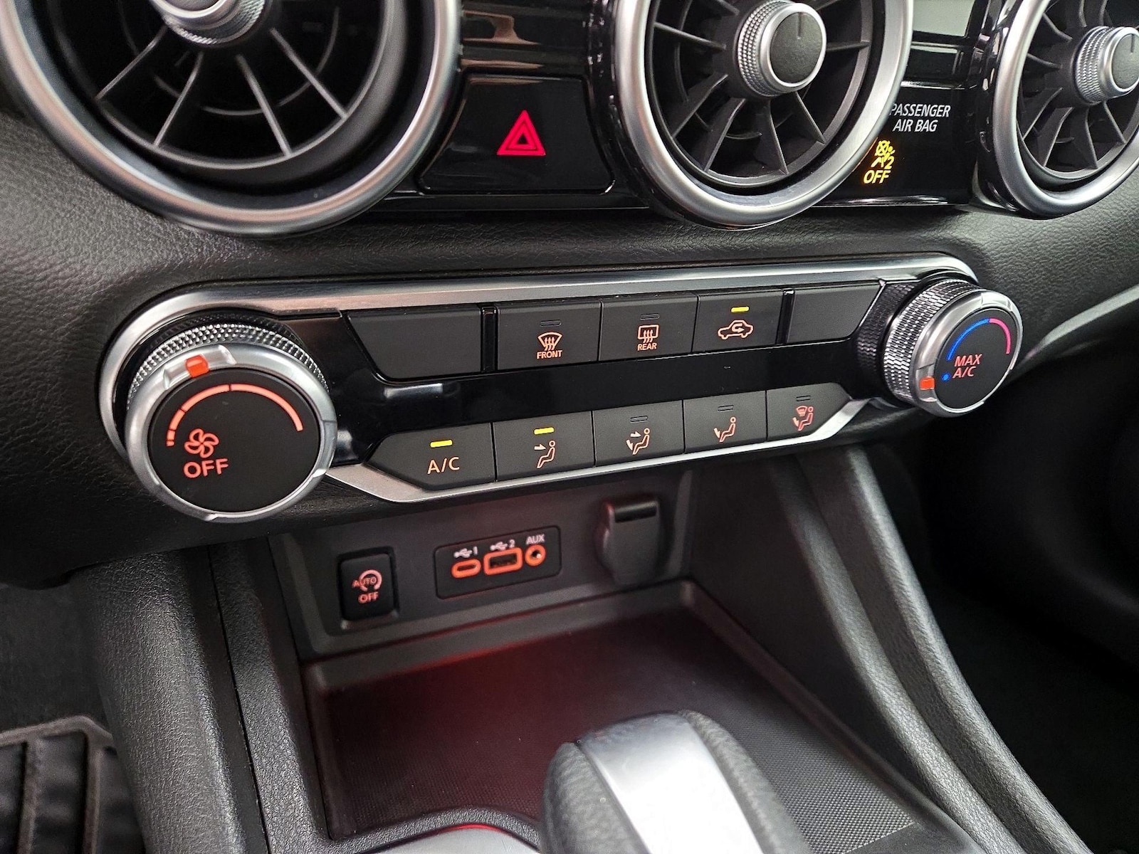 2024 Nissan Sentra SV - Photo 17