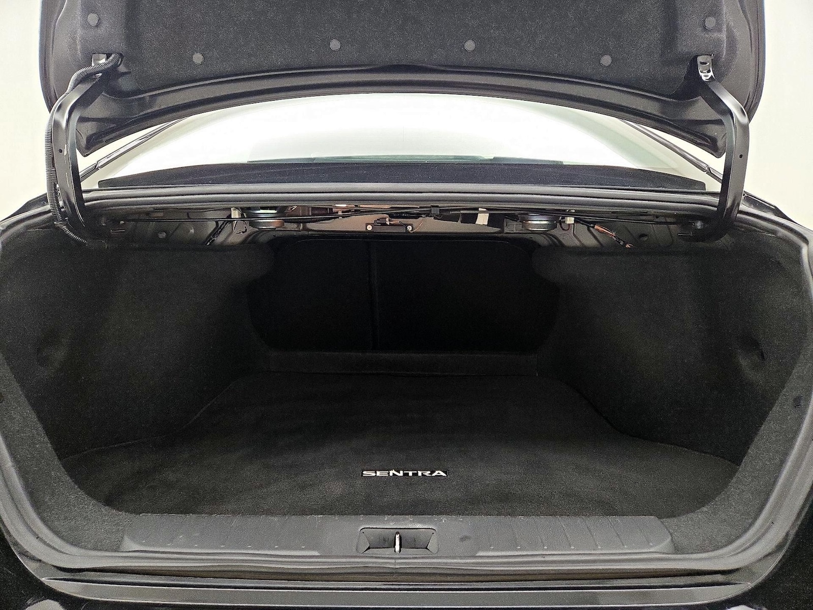 2024 Nissan Sentra SV - Photo 21