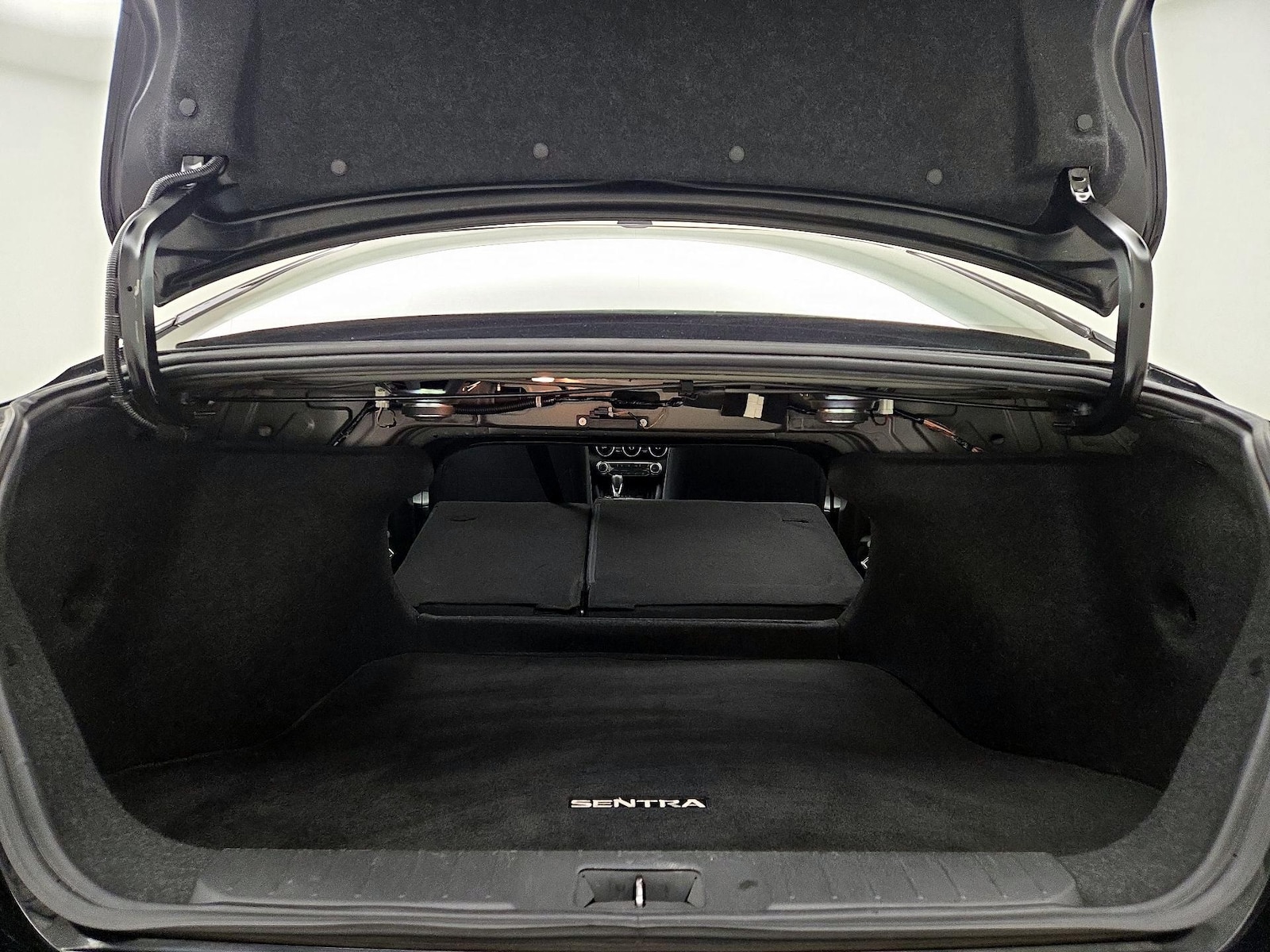 2024 Nissan Sentra SV - Photo 22