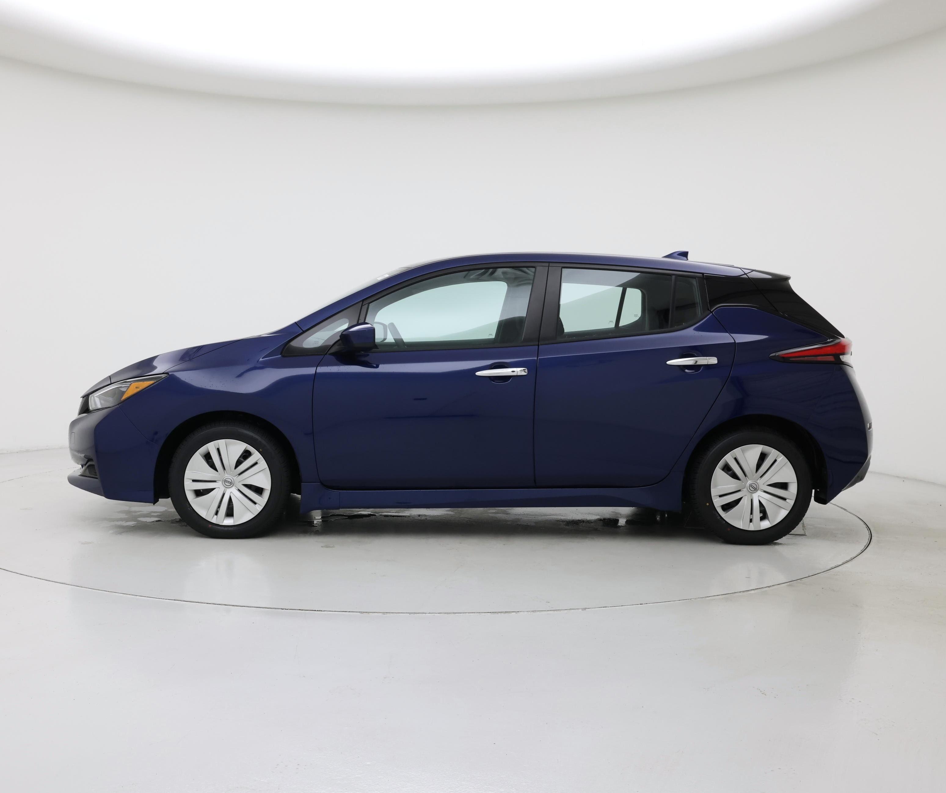 Thumbnail: 2024 Nissan Leaf - 3