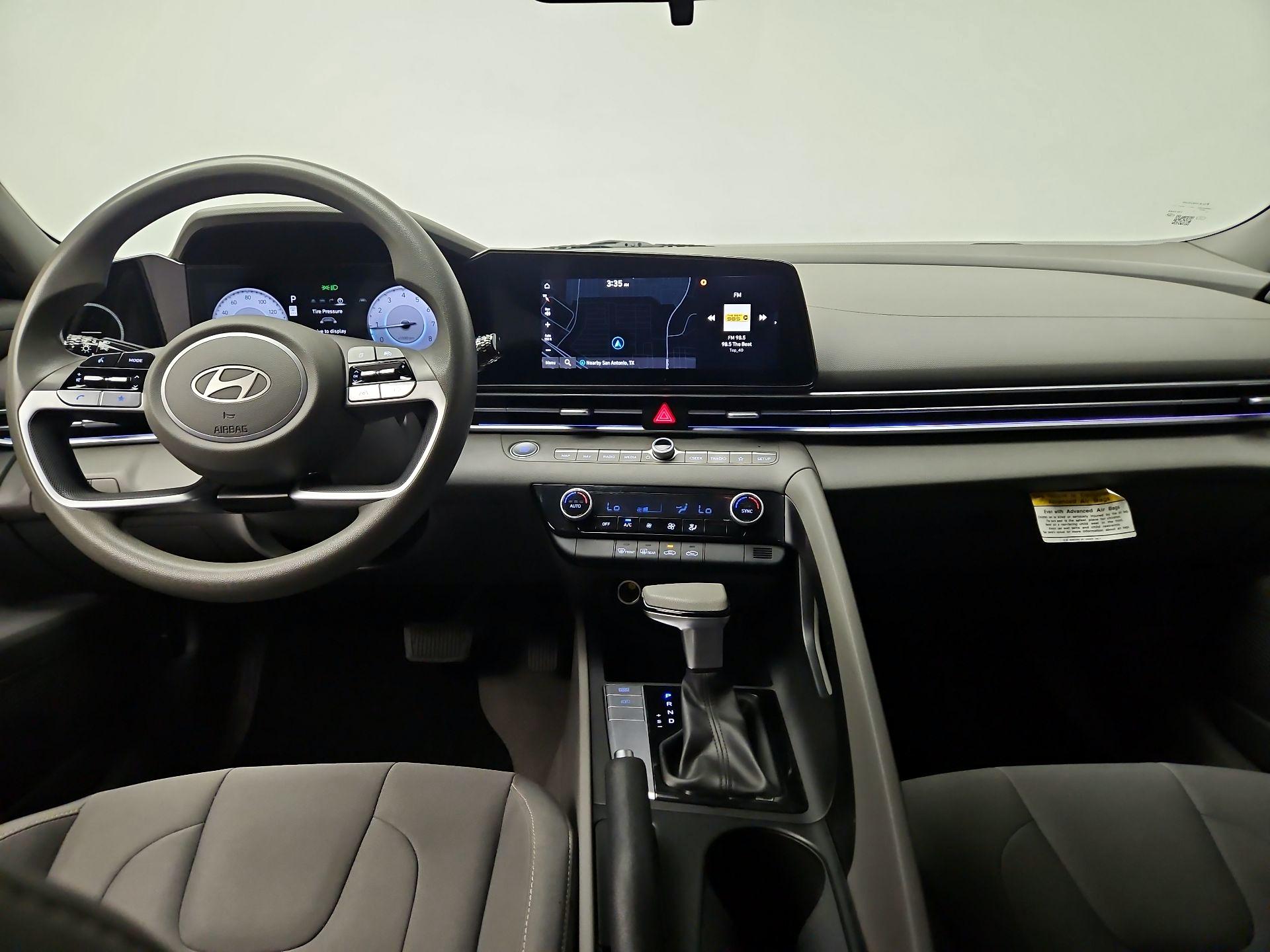 Thumbnail: 2024 Hyundai Elantra - 9