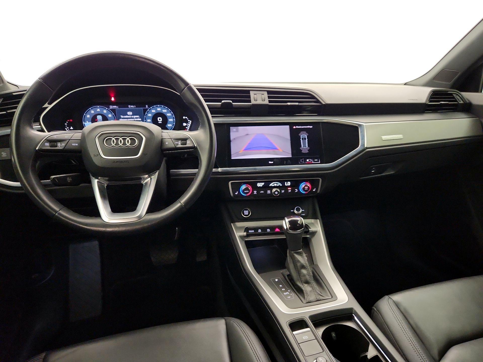 Thumbnail: 2023 Audi Q3 - 9