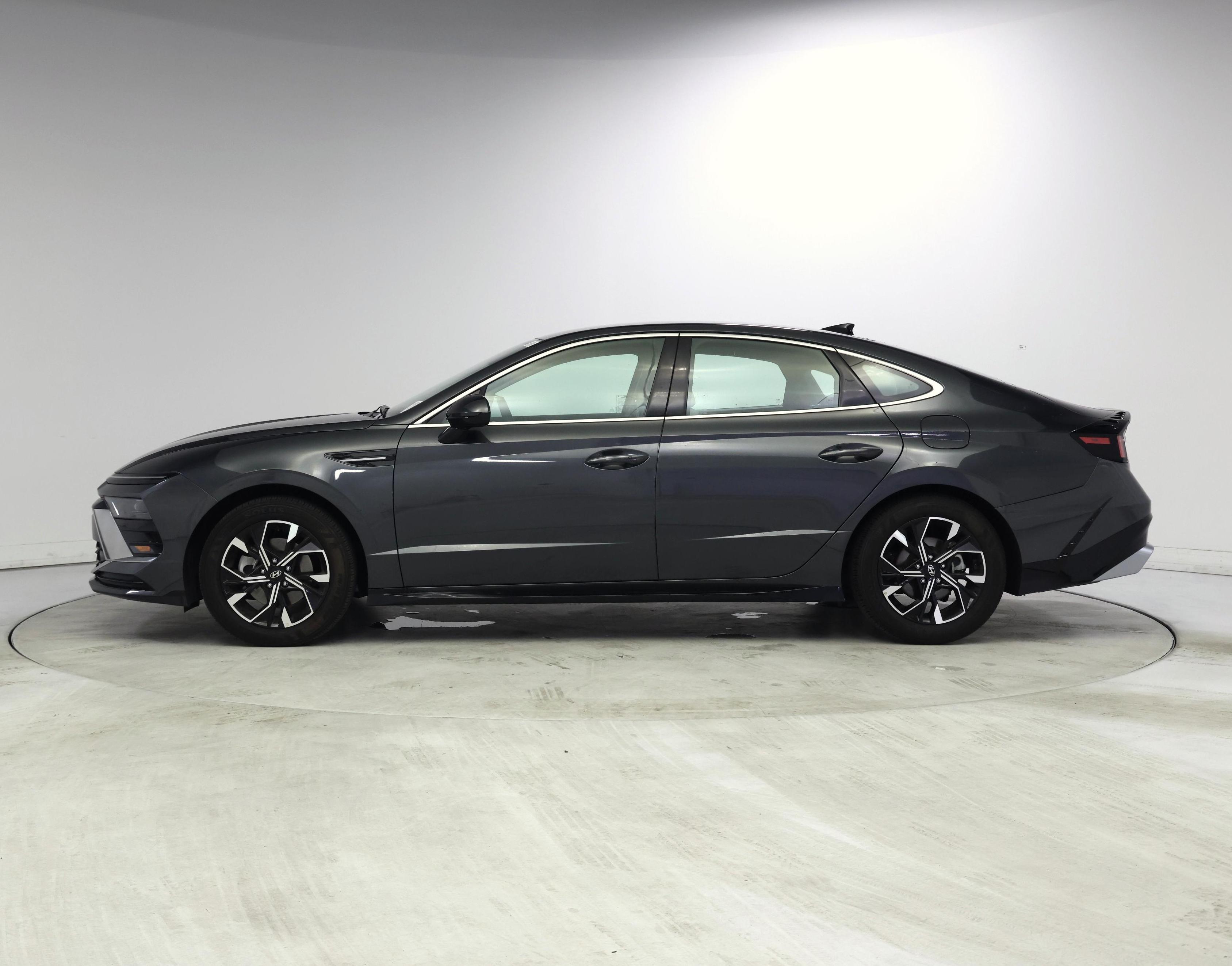 Thumbnail: 2025 Hyundai Sonata - 3