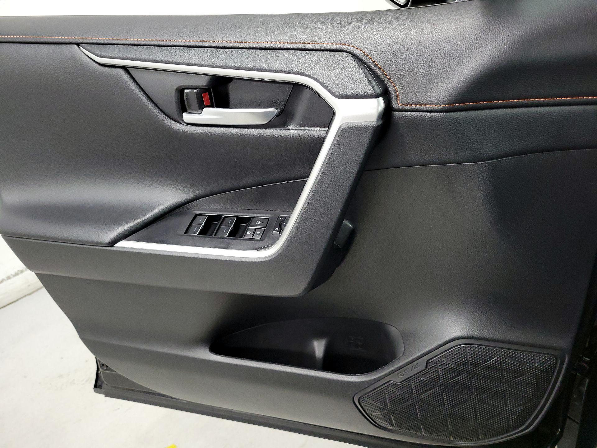 Thumbnail: 2024 Toyota RAV4 - 12