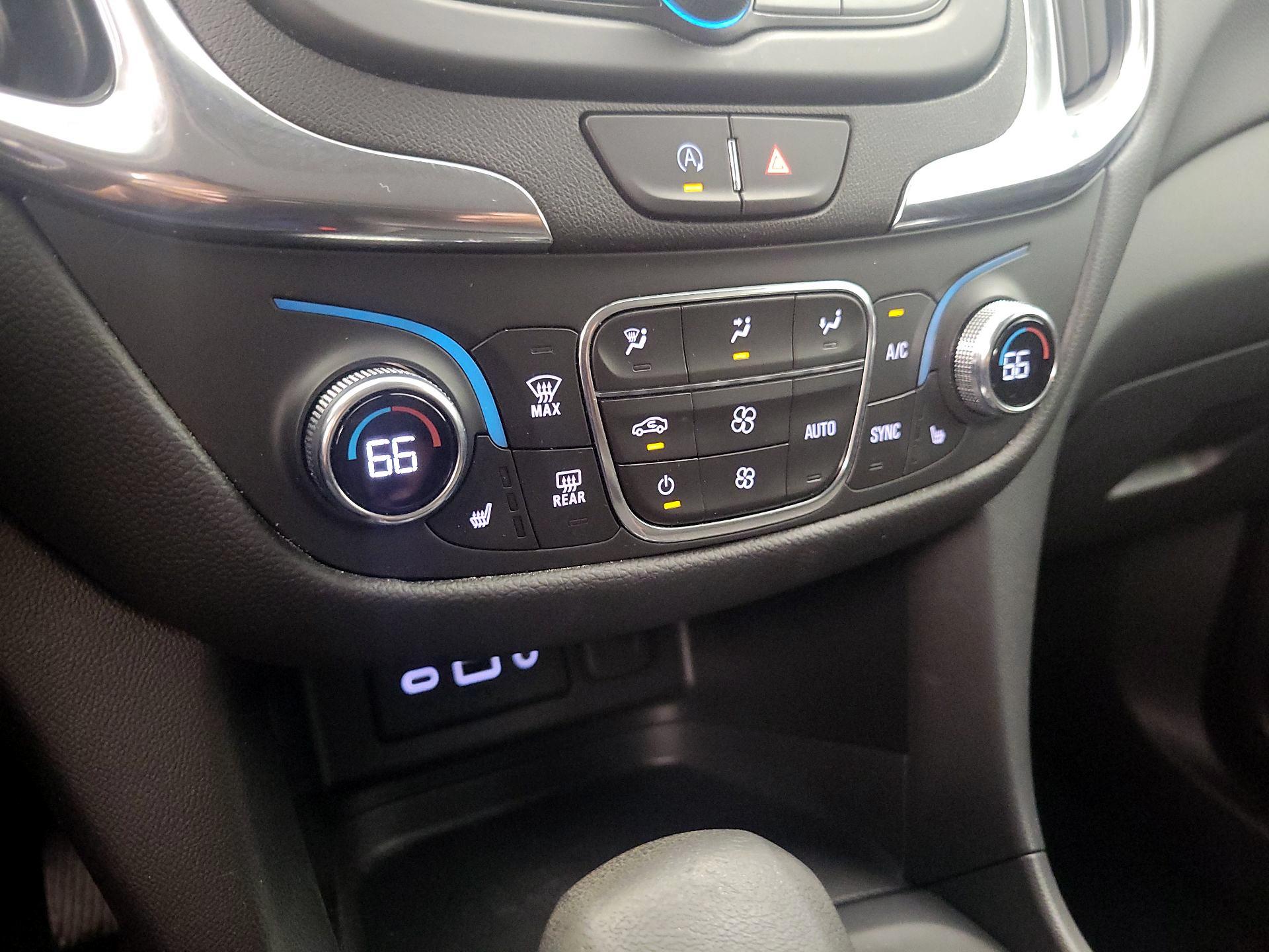 Thumbnail: 2022 Chevrolet Equinox - 16