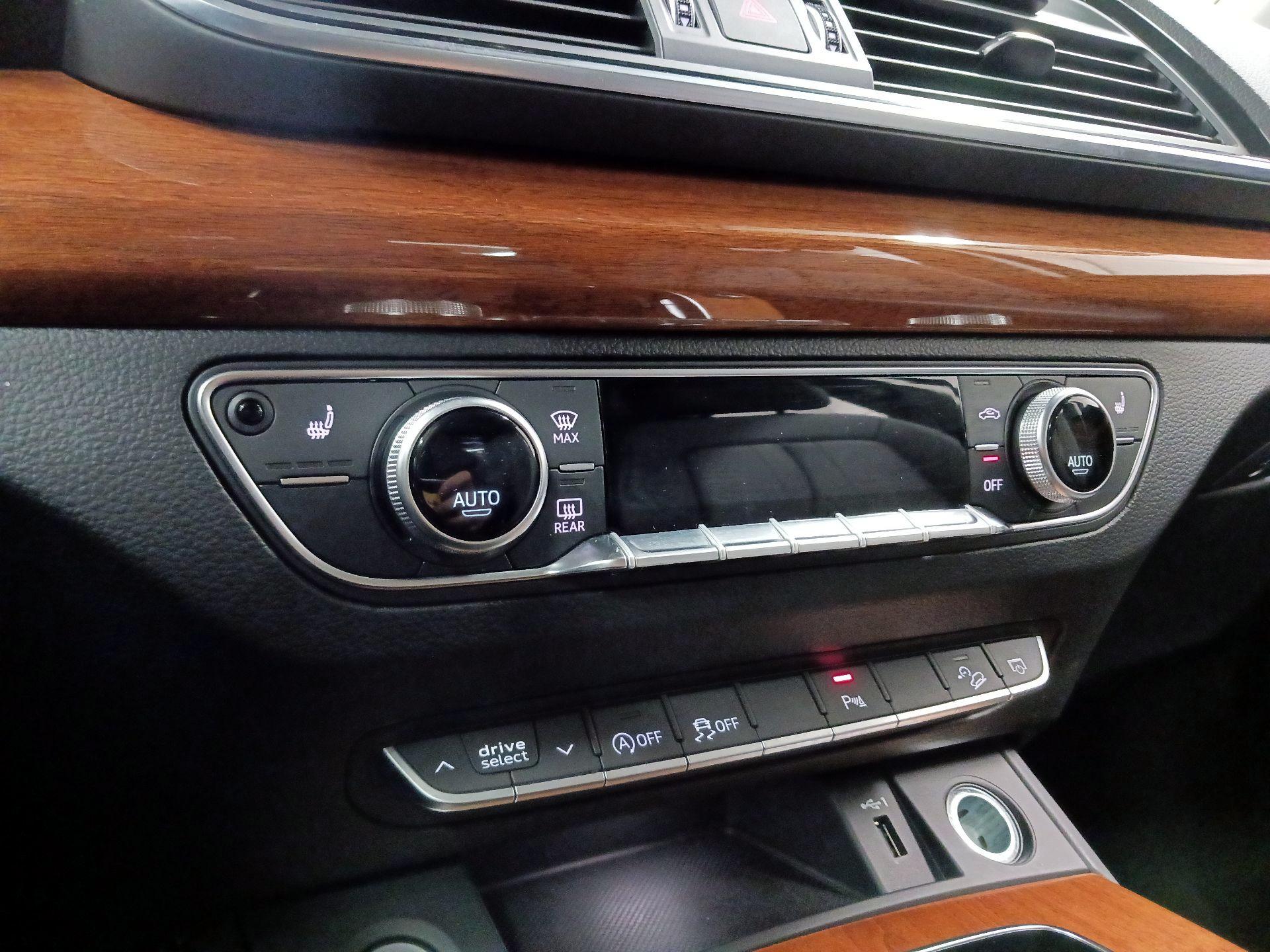 Thumbnail: 2023 Audi Q5 - 16