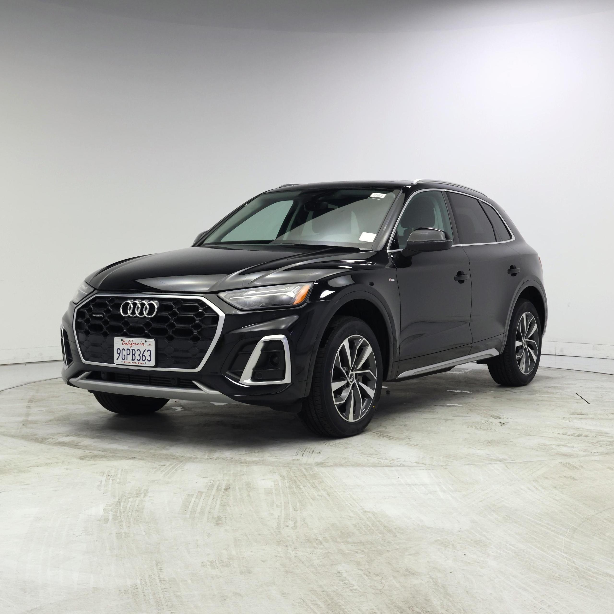 Thumbnail: 2023 Audi Q5 - 4