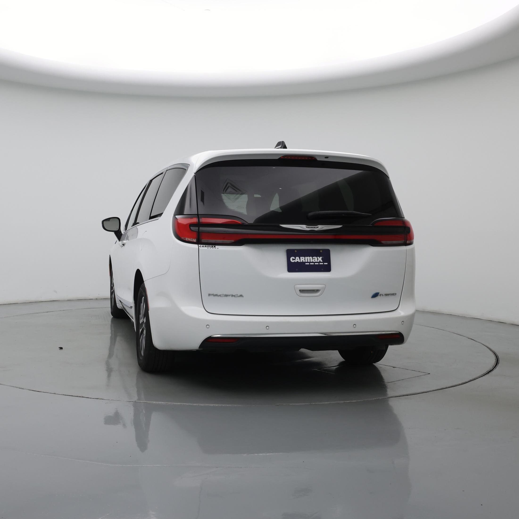 Thumbnail: 2023 Chrysler Pacifica - 6