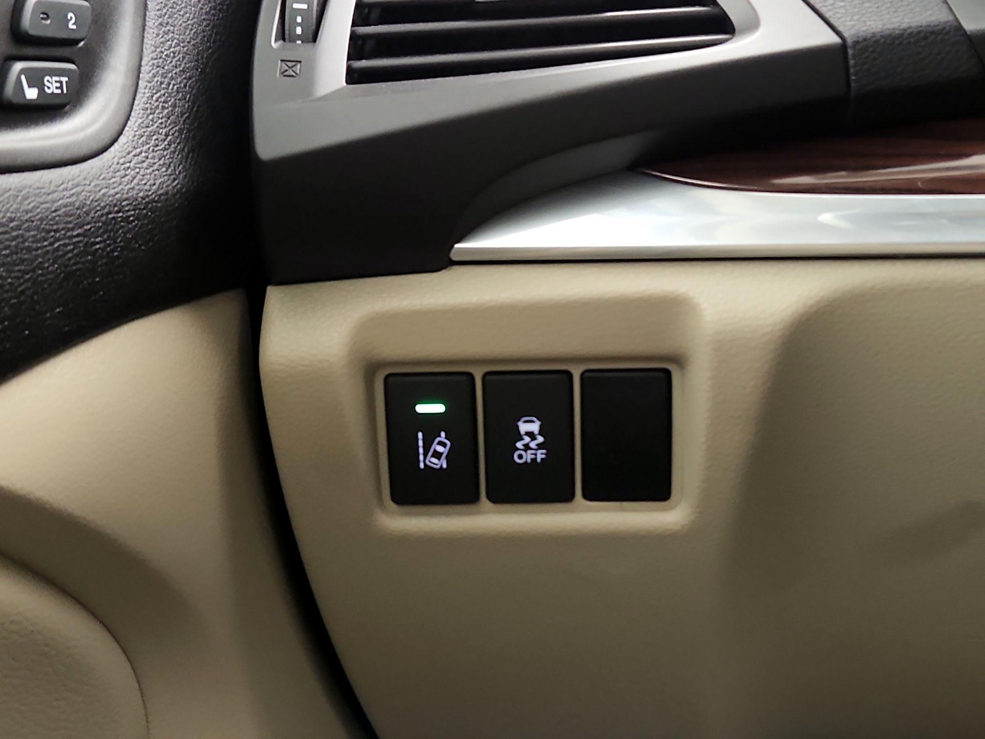 Thumbnail: 2016 Acura MDX - 13