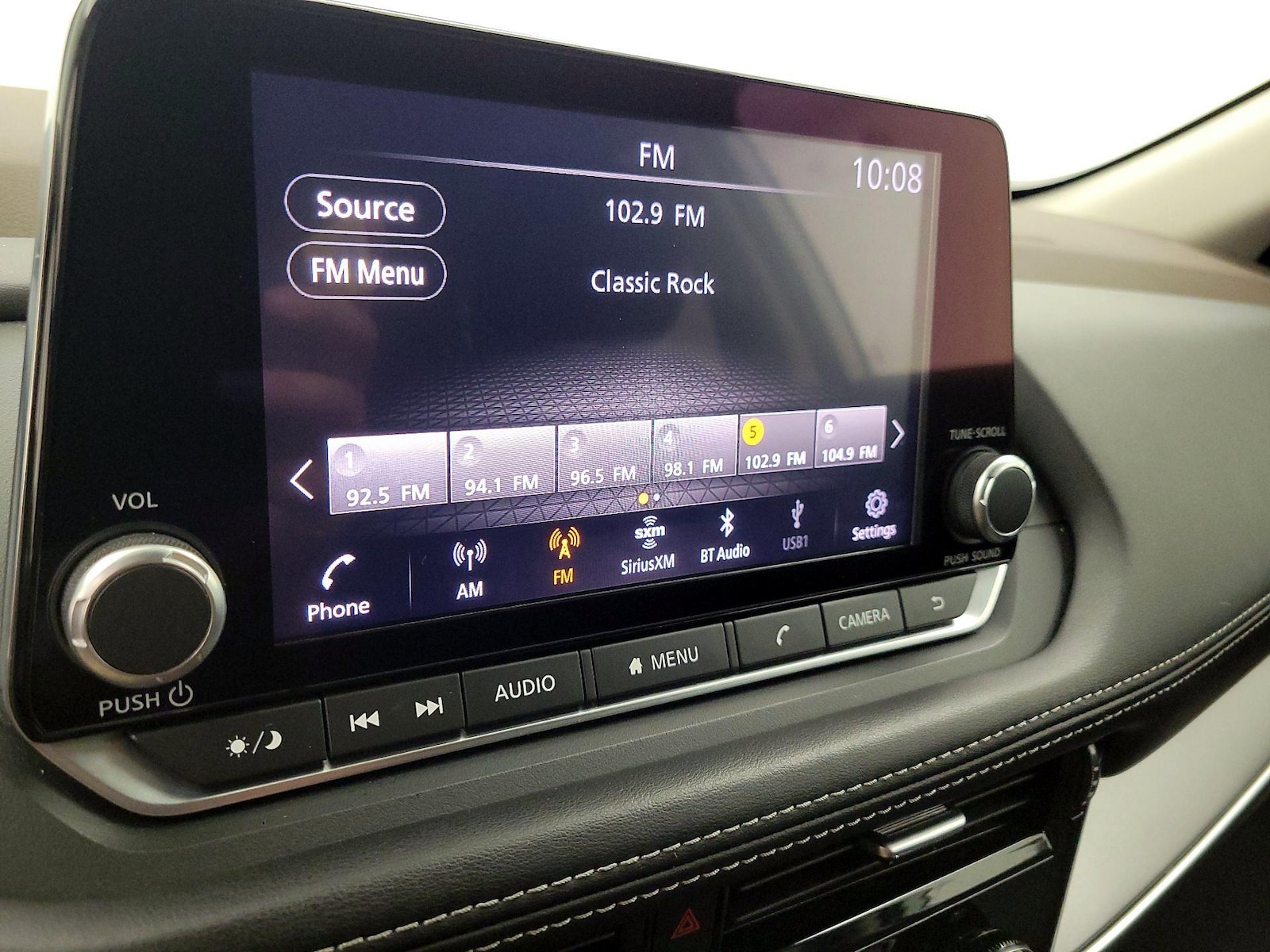 2021 Nissan Rogue SV - Photo 16
