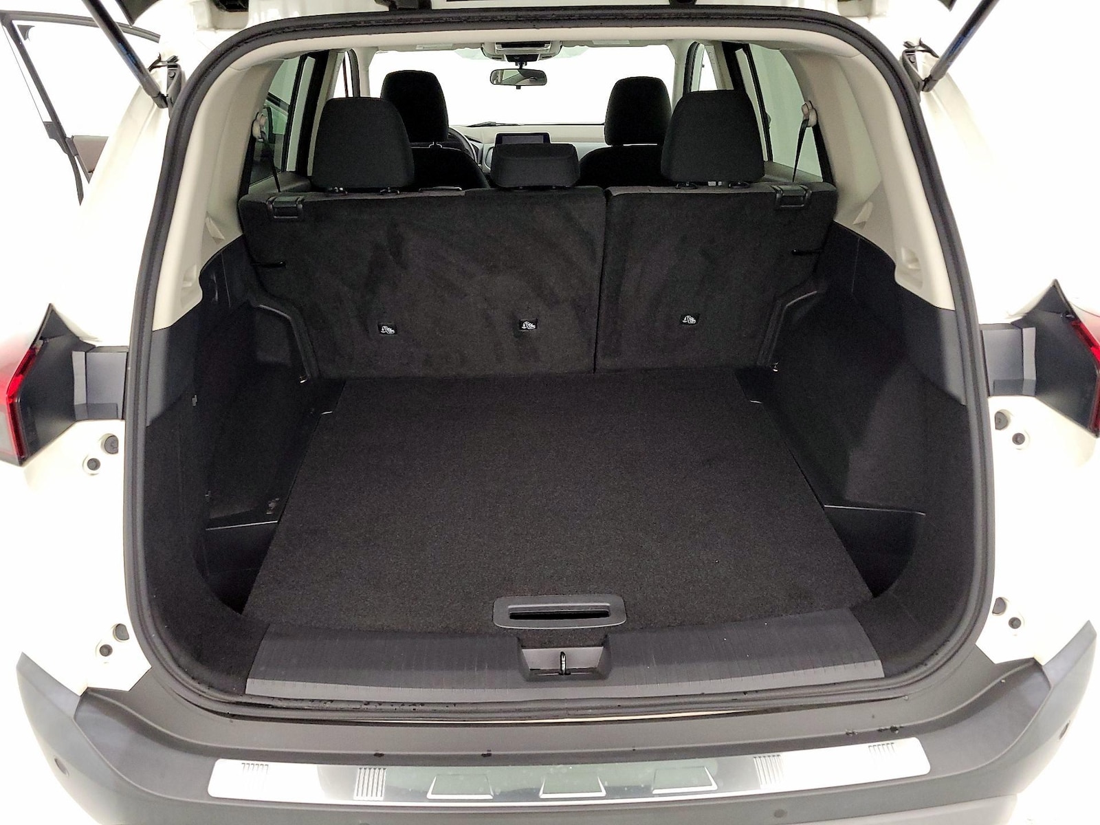2021 Nissan Rogue SV - Photo 21