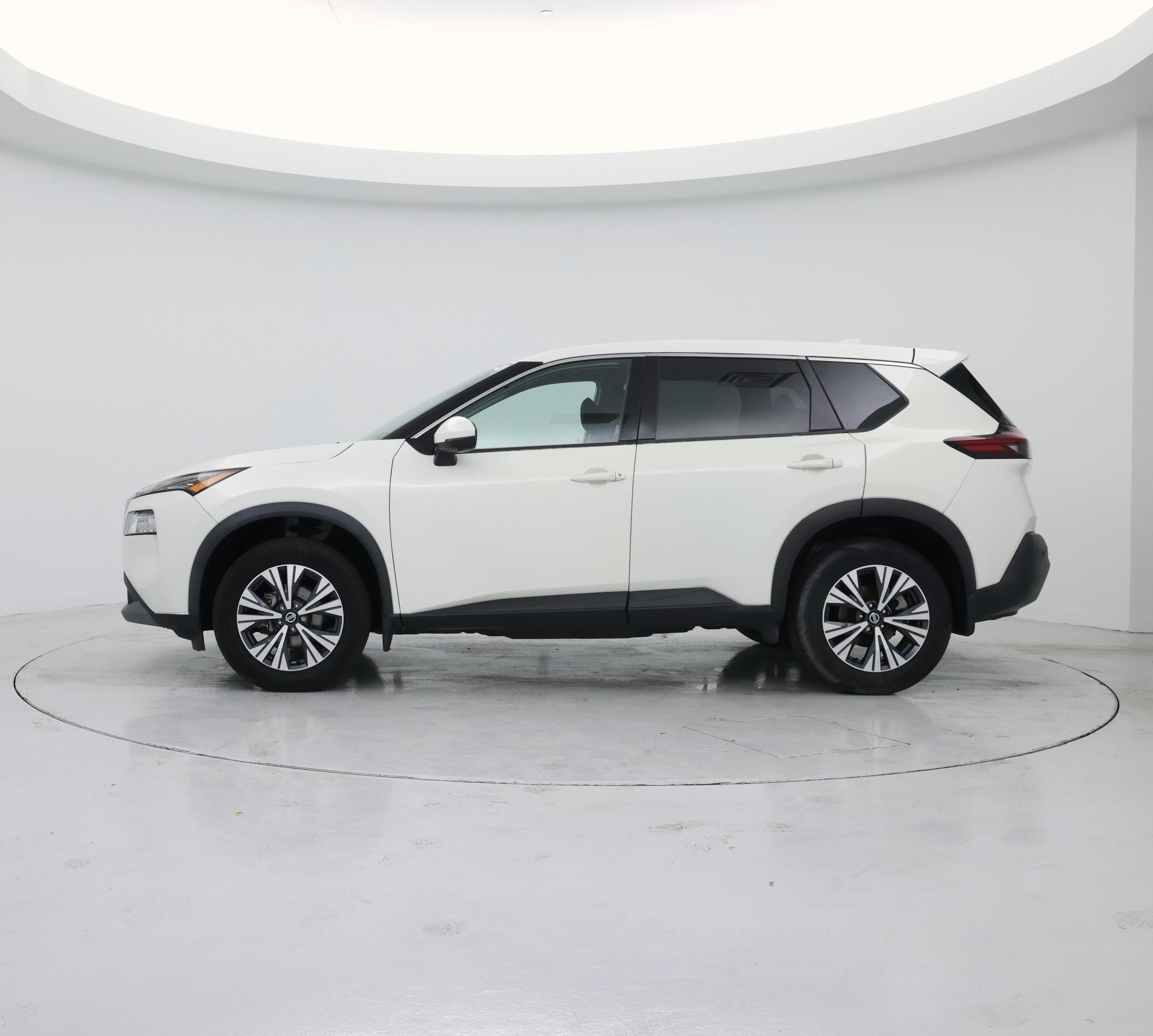 Thumbnail: 2021 Nissan Rogue - 3