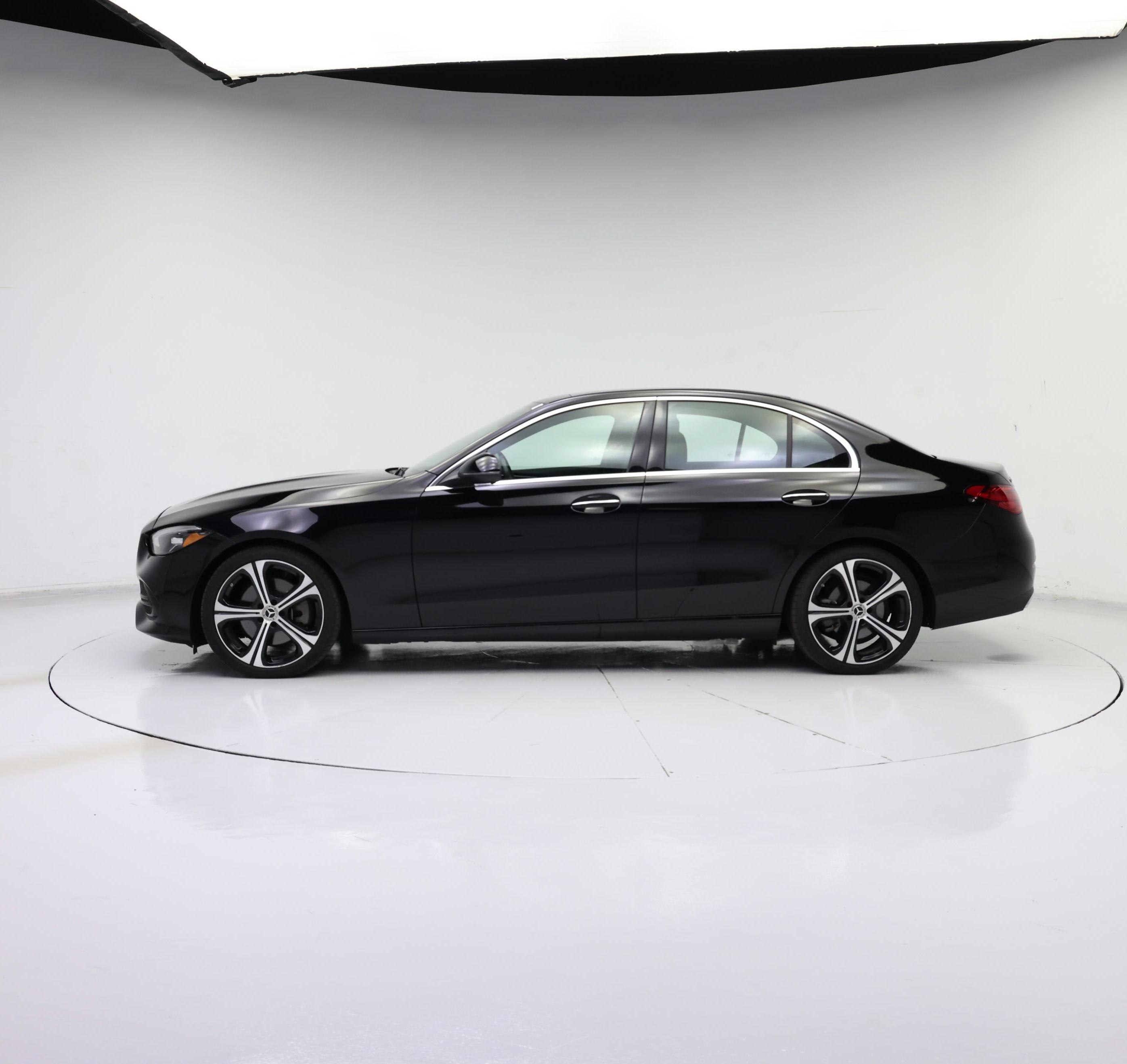 Thumbnail: 2025 Mercedes-Benz C-Class - 3