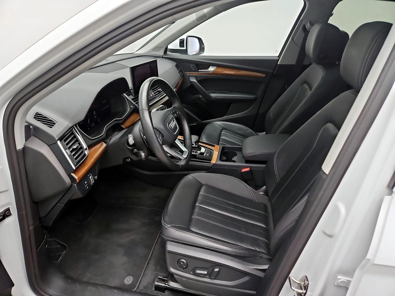 2023 Audi Q5 Premium Plus - Photo 12