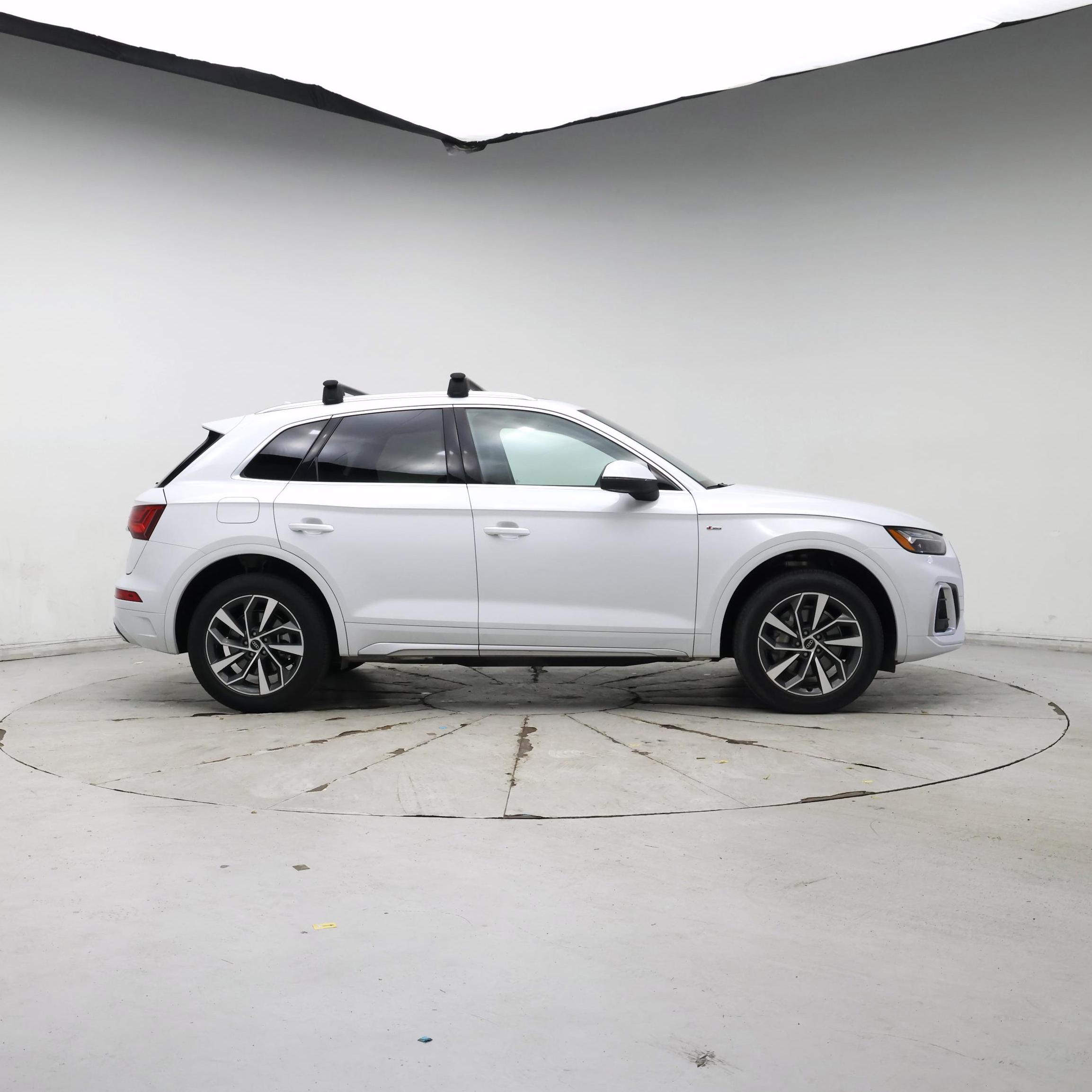 Thumbnail: 2023 Audi Q5 - 7