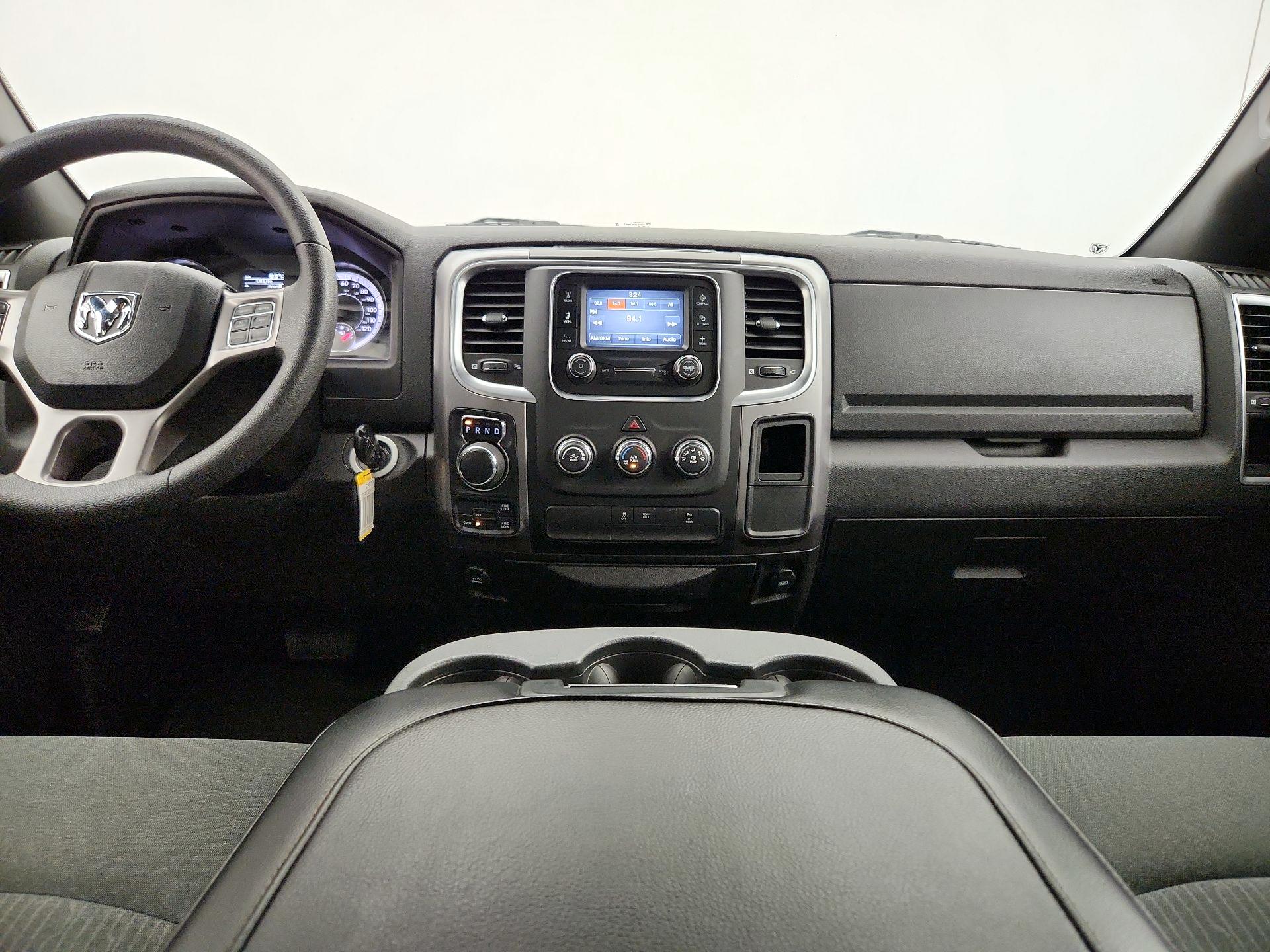 Thumbnail: 2022 RAM 1500 Classic - 9