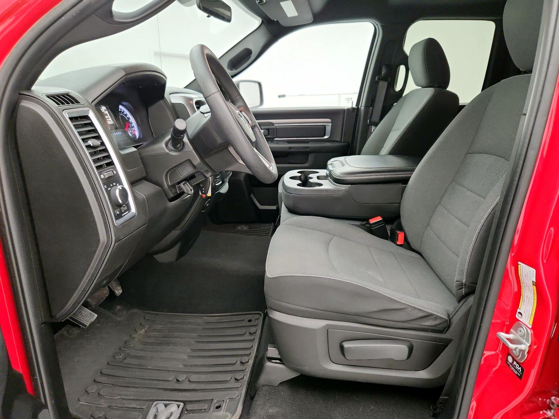 Thumbnail: 2022 RAM 1500 Classic - 11