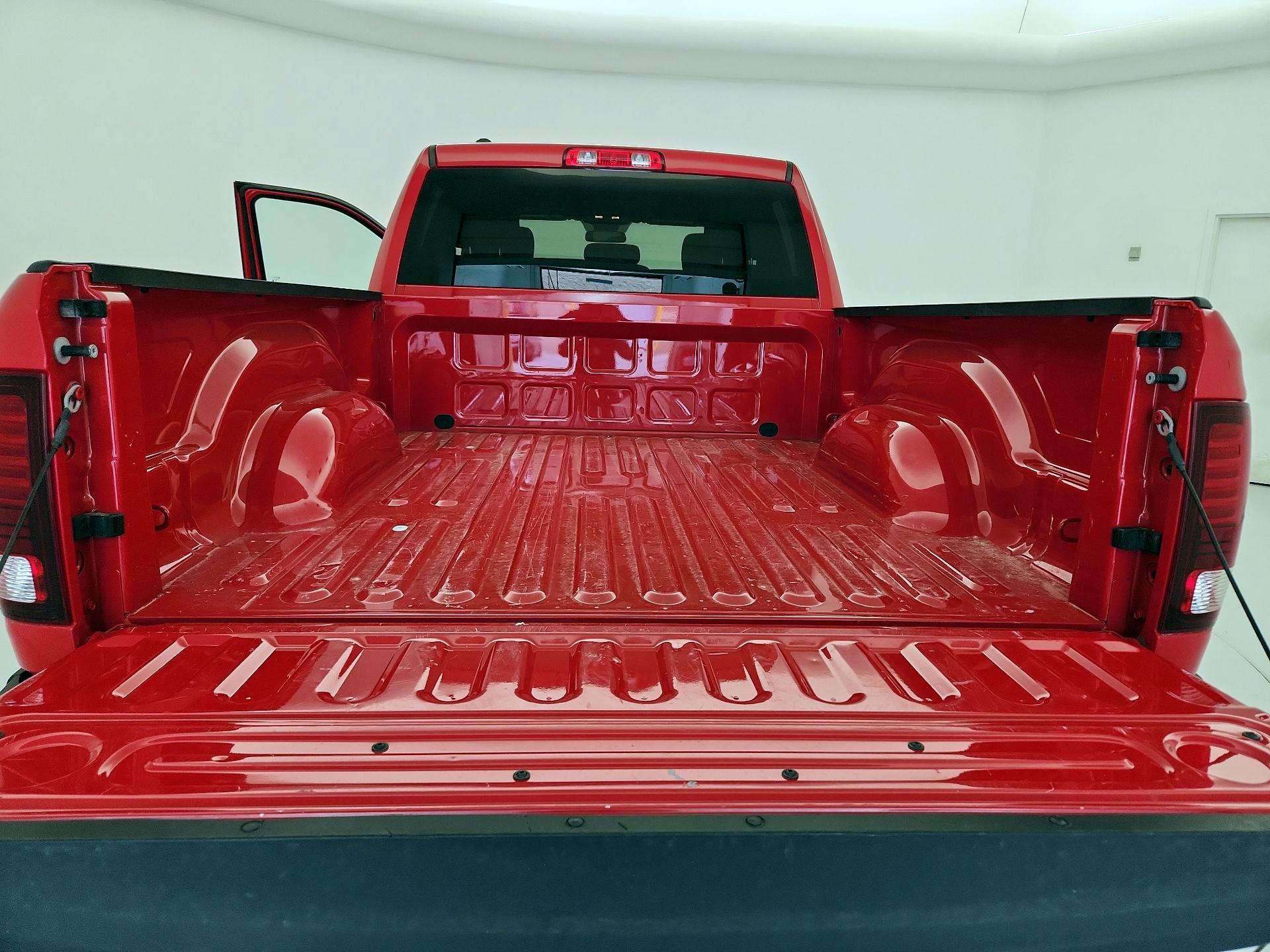 Thumbnail: 2022 RAM 1500 Classic - 20