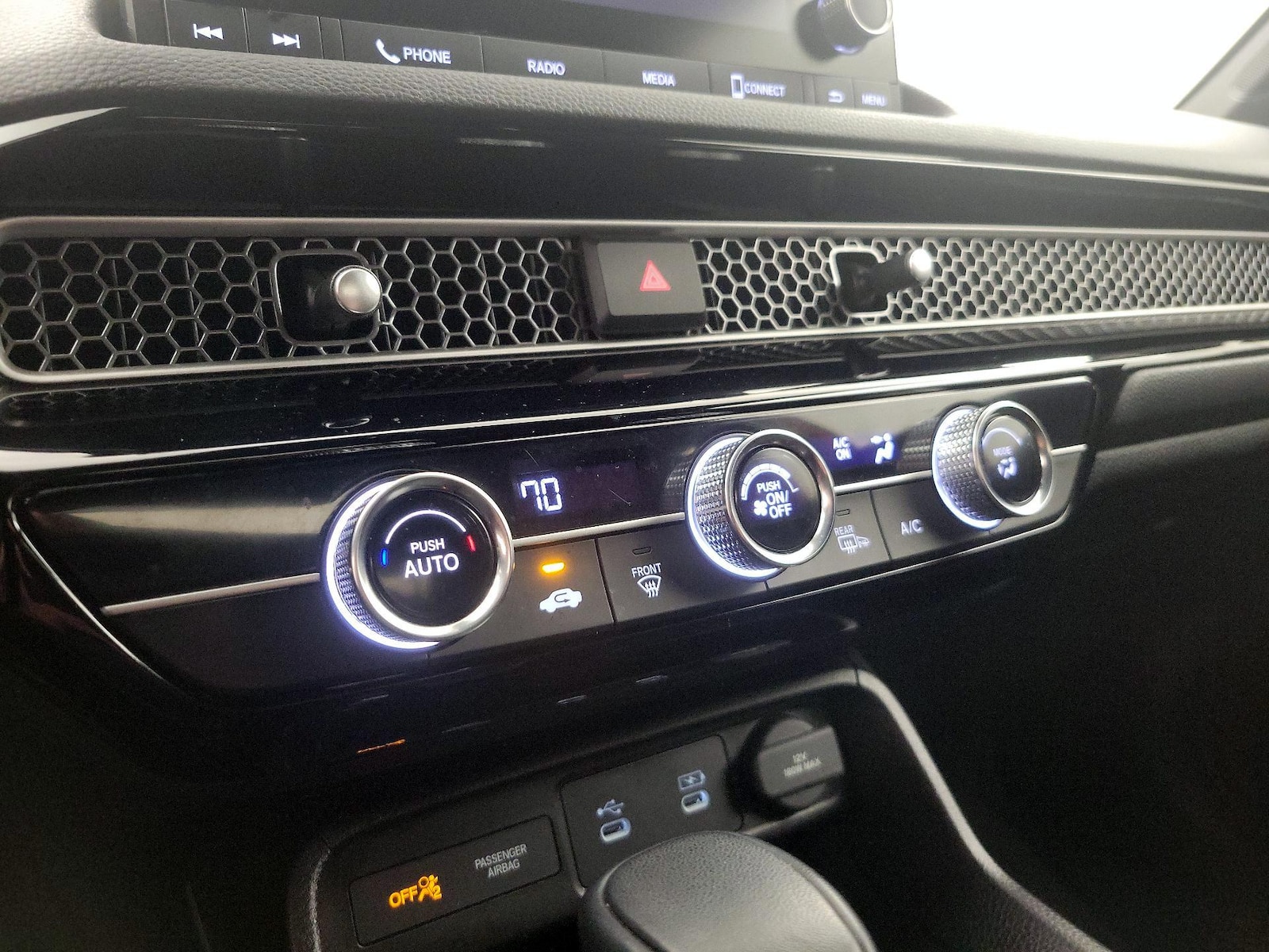 2025 Honda Civic Sport - Photo 17