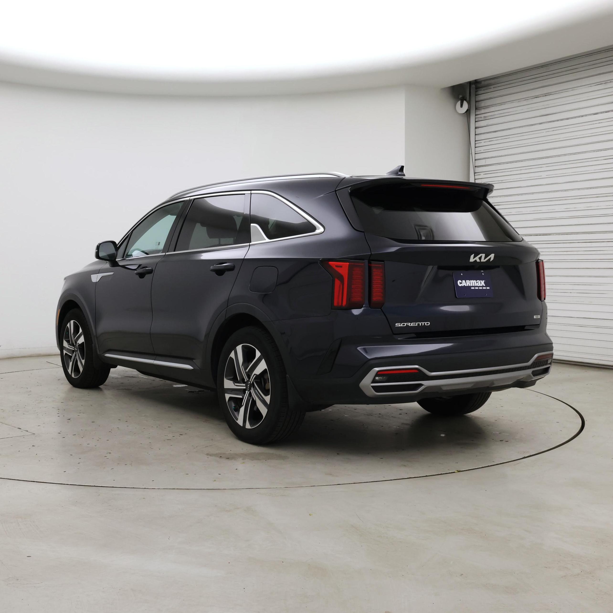 Thumbnail: 2023 Kia Sorento - 2