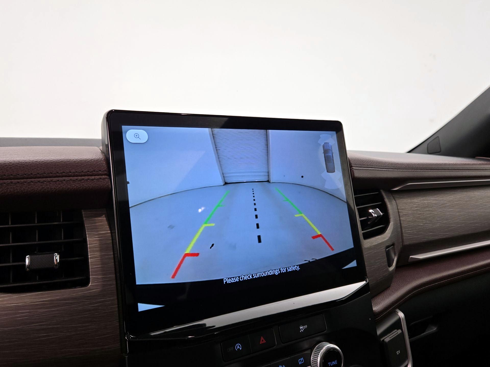 Thumbnail: 2024 Ford Expedition - 15
